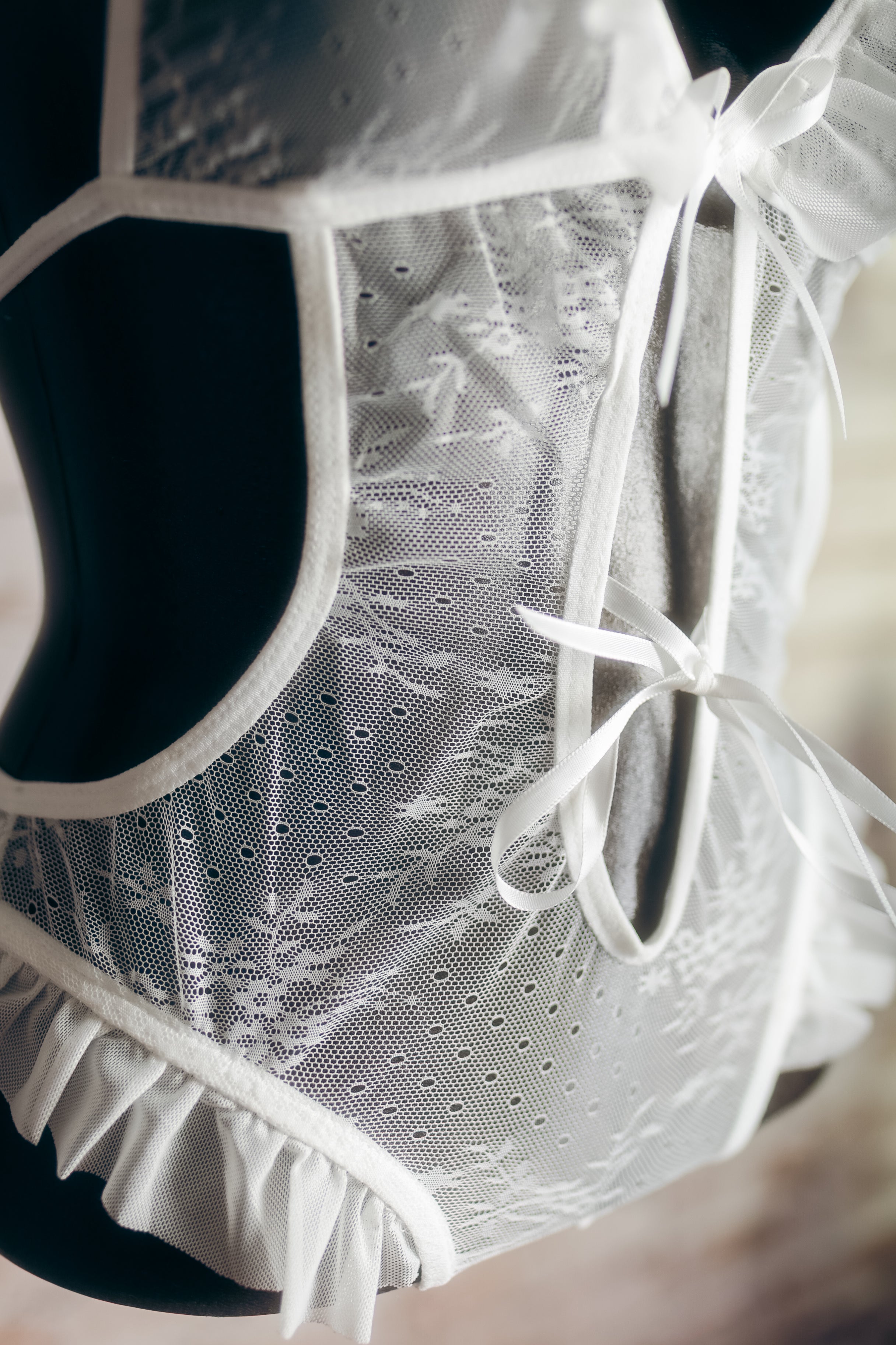 Sheer Mesh and Lace Open-crotch Teddy Bodysuit Lingerie White Medium NEW