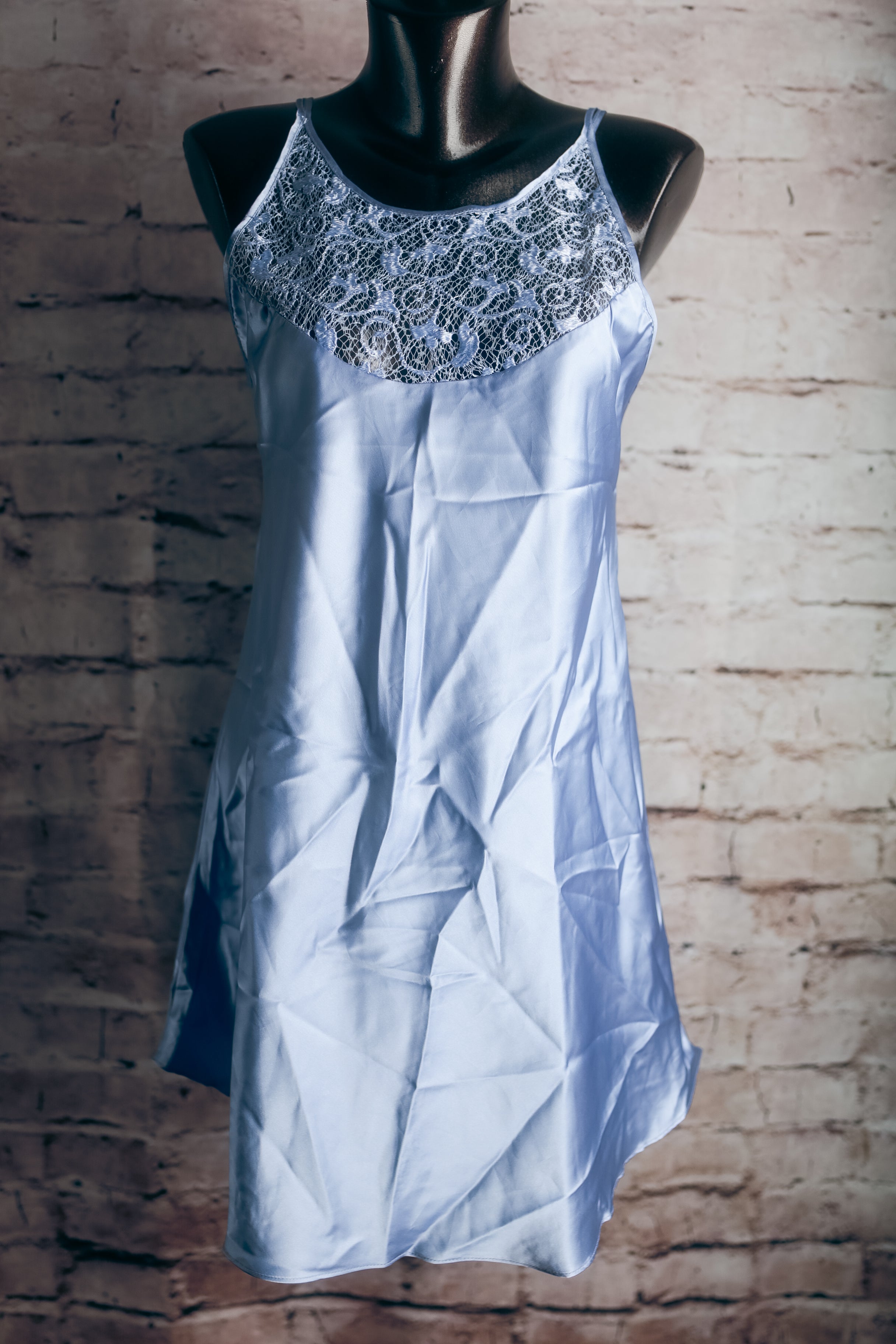 Secret Treasures Vintage Chemise Y2K USA-made Blue Satin Medium