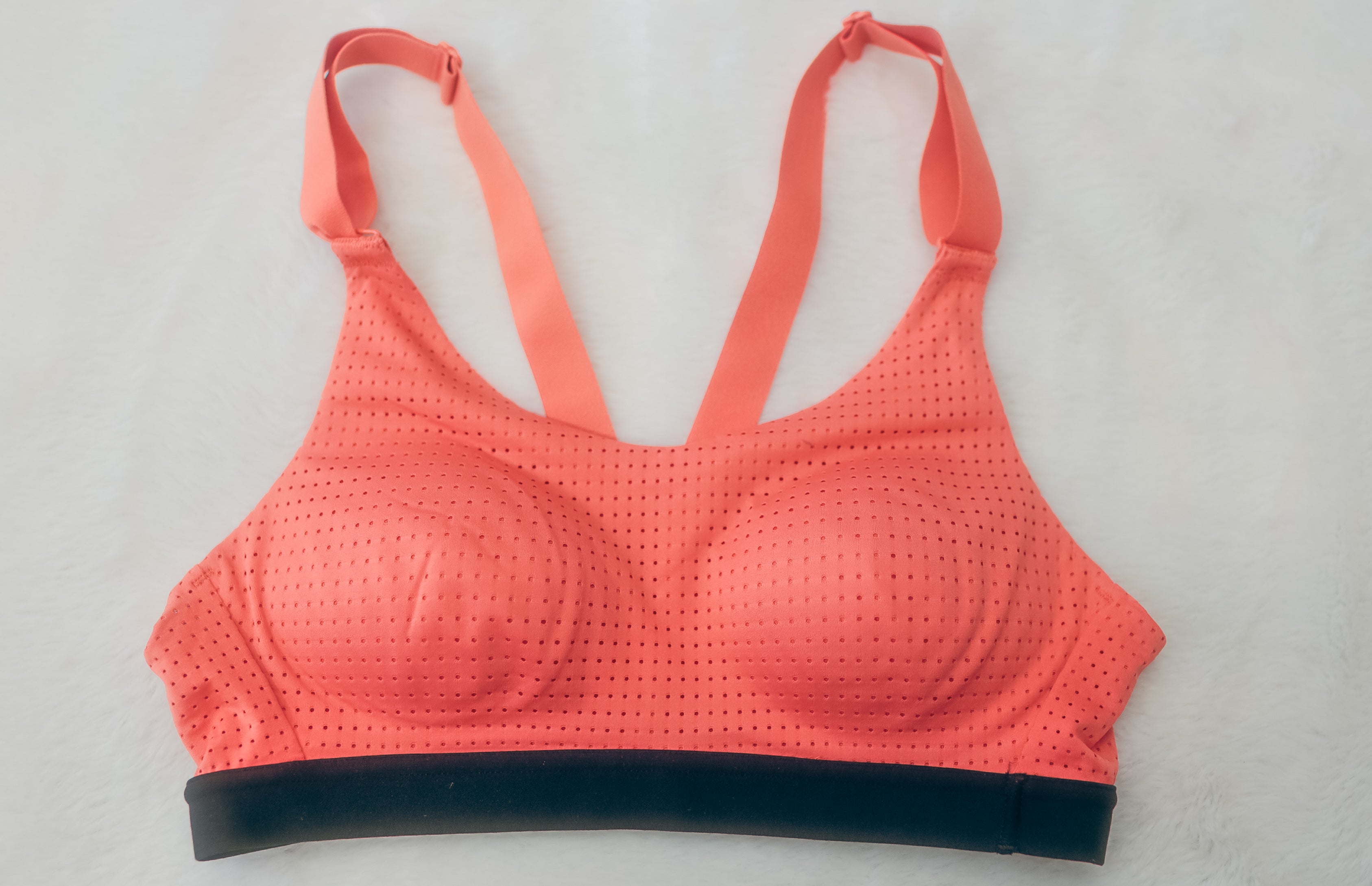 Victoria's Secret Sport 32A Medium-impact Pullover Sports Bra
