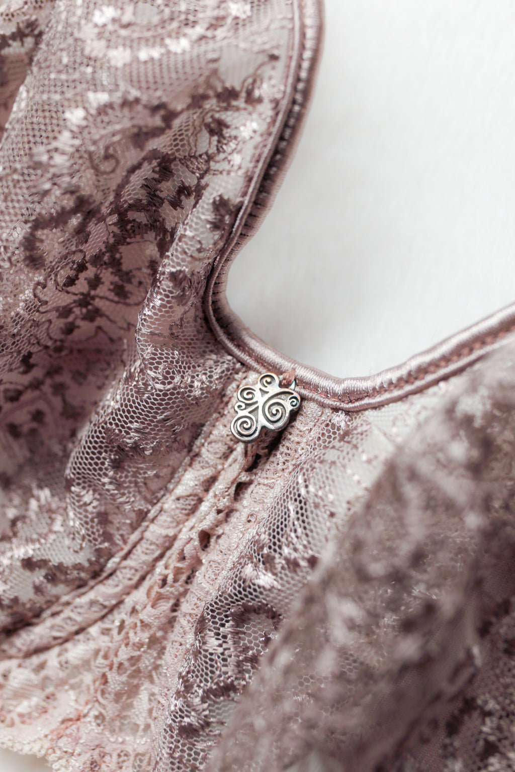 Empreinte 32F Cassiopee Seamless Embroidery Unlined Breathable Full Coverage Bra Beige