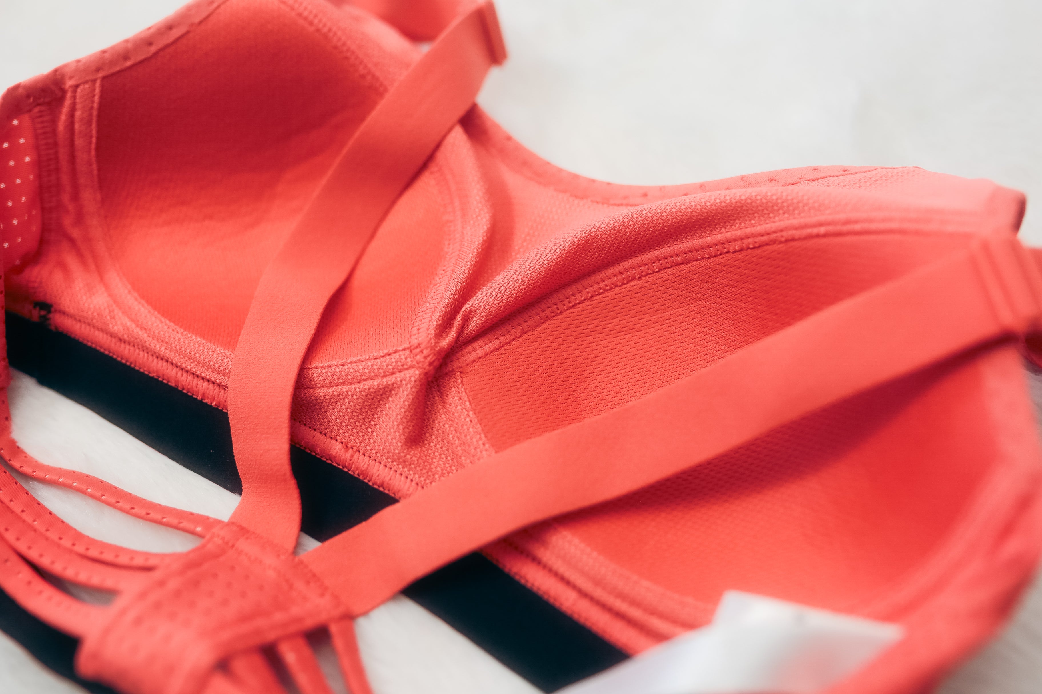 Victoria's Secret Sport 32A Medium-impact Pullover Sports Bra