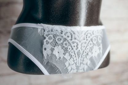 Sheer Mesh and Lace Chemise and Panty Set Lingerie White Medium NEW