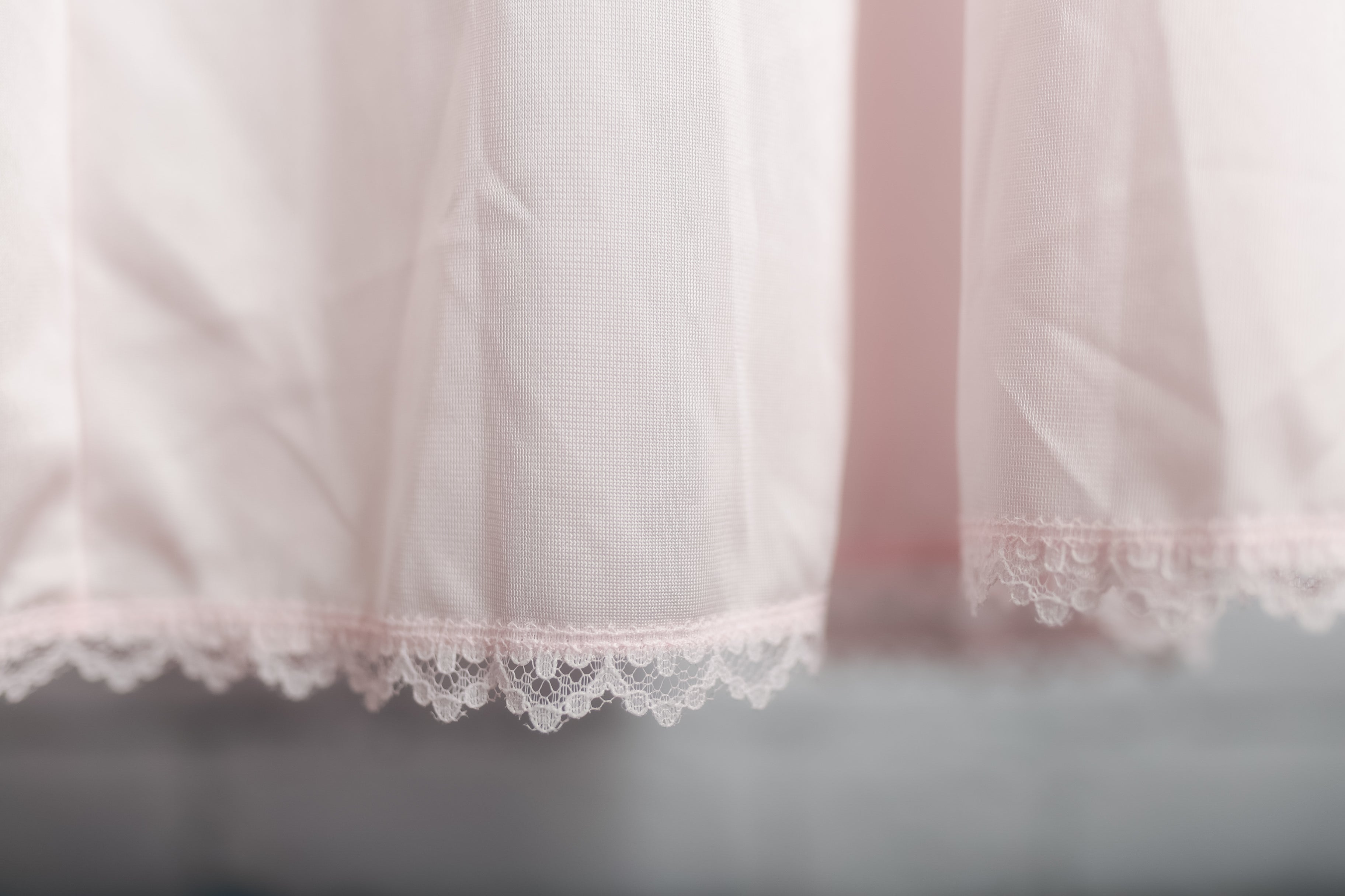 Henson Kickernick Vintage Semi-sheer Satin Lace Nightgown Large NEW