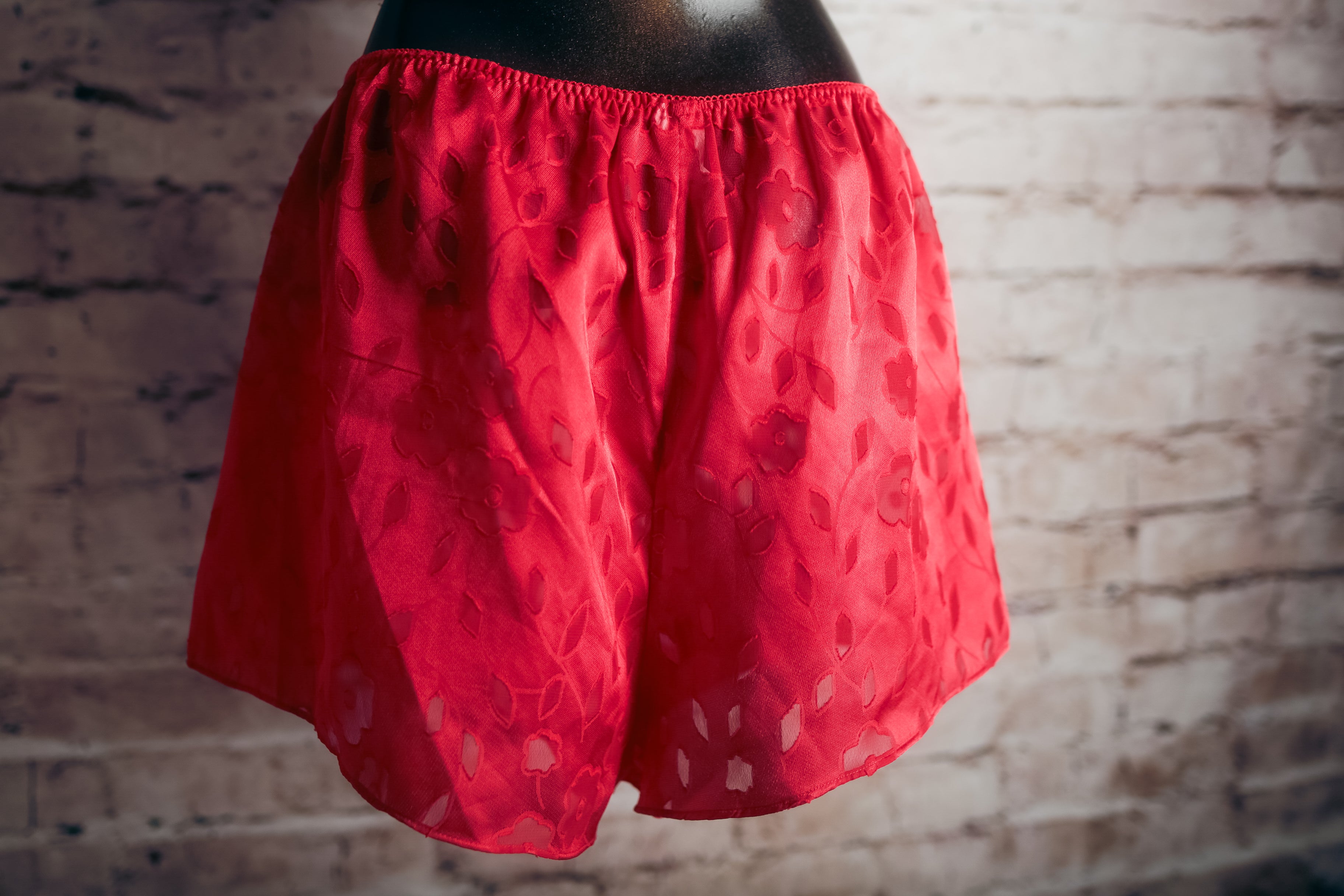 Cinema Etoile Vintage Chemise and Shorts Set Lingerie Large Red