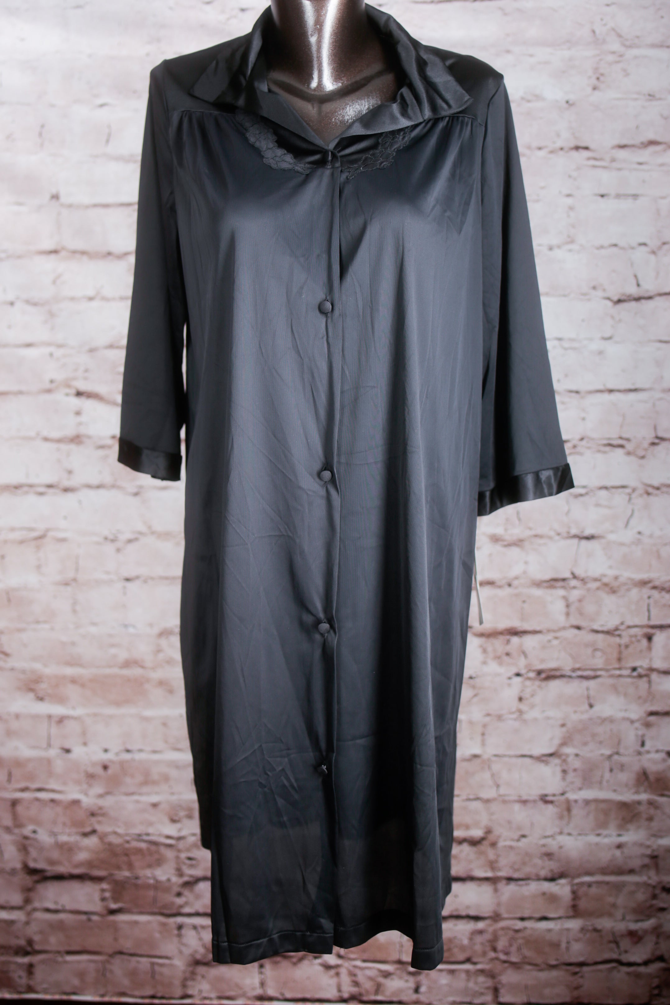 Vanity Fair Vintage Satin Embroidered Button Front Slip Peignoir Negligee Nightgown Small Black NEW