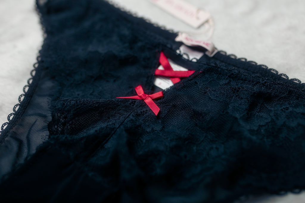 Adore Me Milena Unlined Lace Cheeky Bikini Panties Small Black NEW