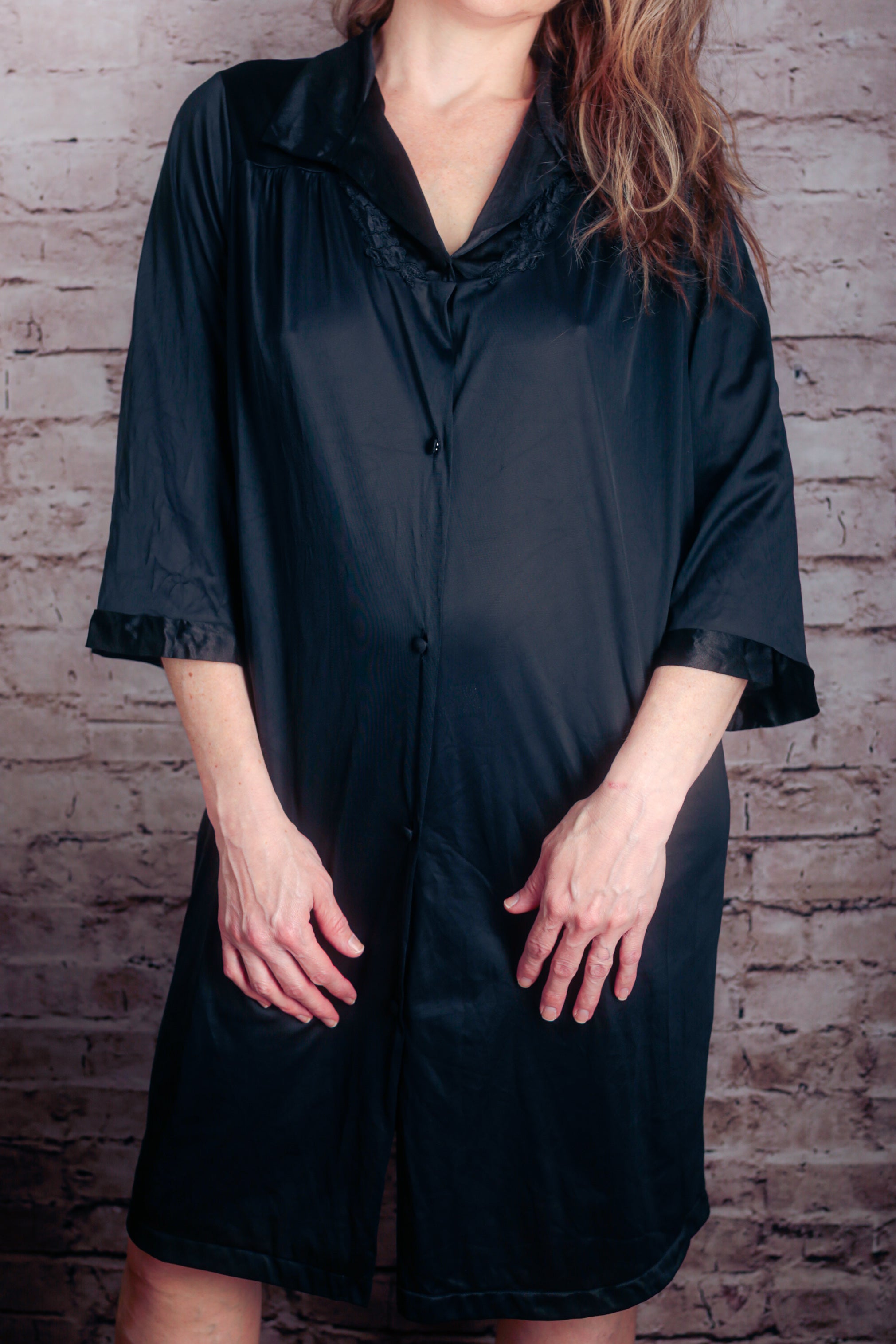 Vanity Fair Vintage Satin Embroidered Button Front Slip Peignoir Negligee Nightgown Medium Black