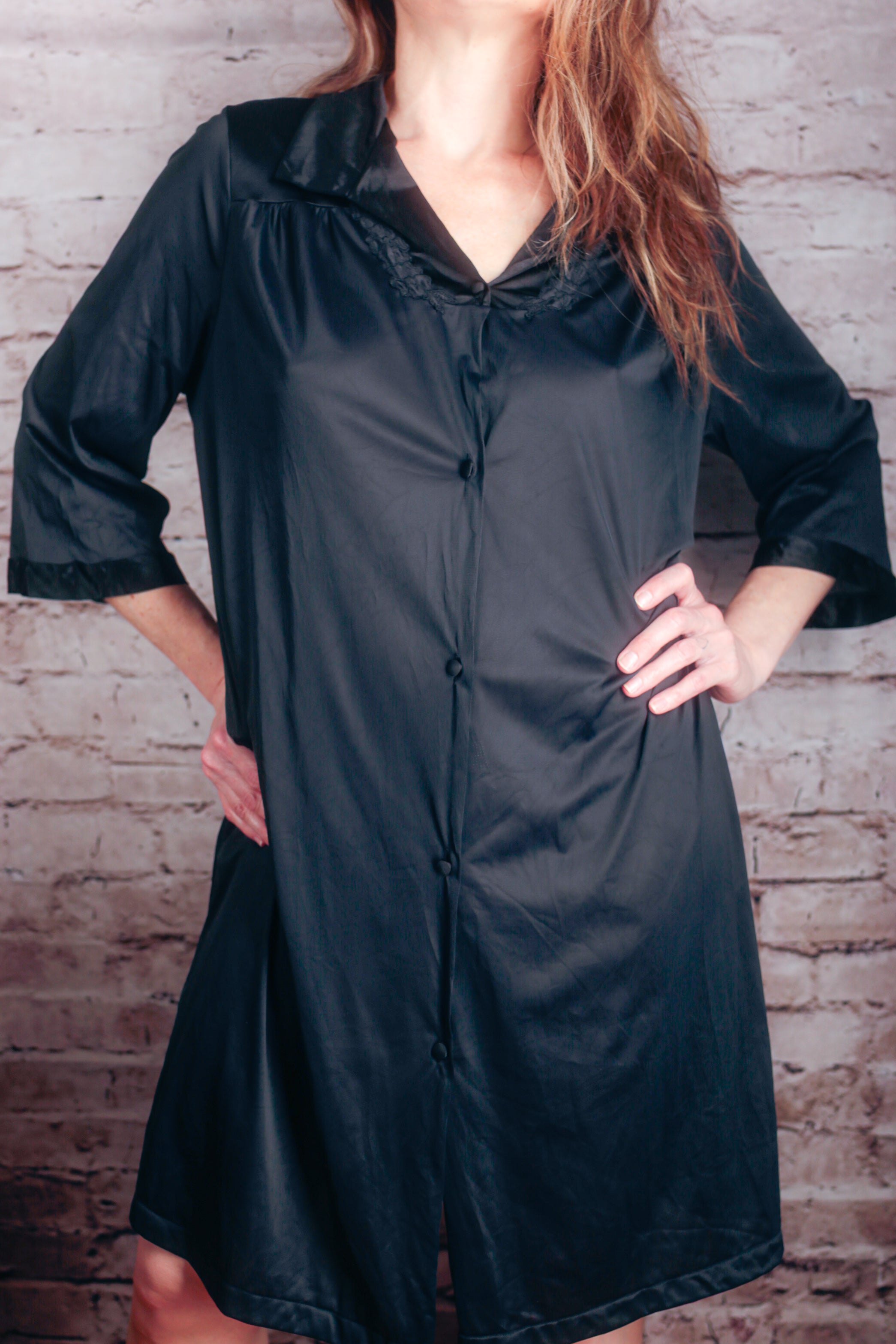 Vanity Fair Vintage Satin Embroidered Button Front Slip Peignoir Negligee Nightgown Medium Black