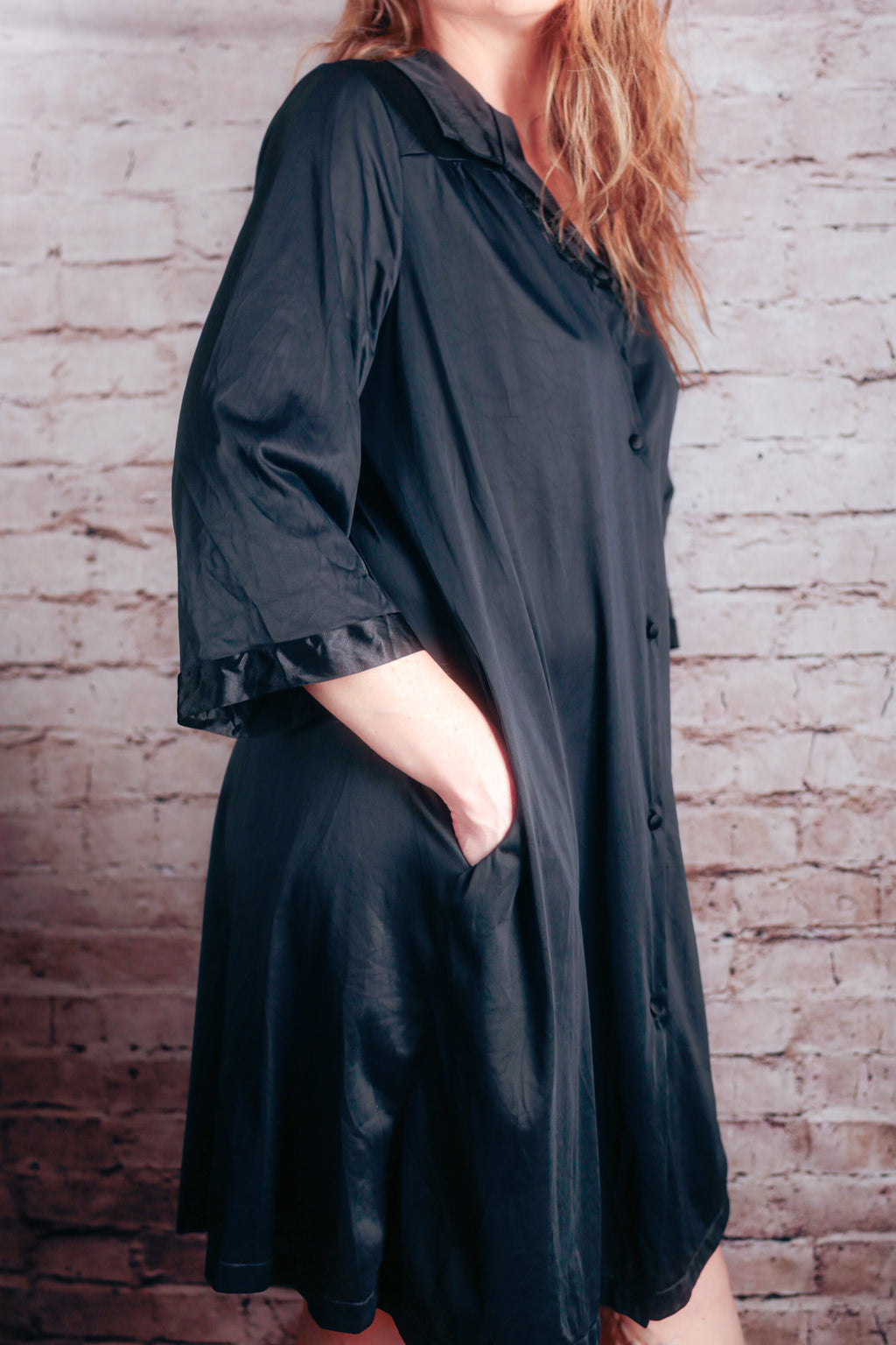 Vanity Fair Vintage Satin Embroidered Button Front Slip Peignoir Negligee Nightgown Medium Black