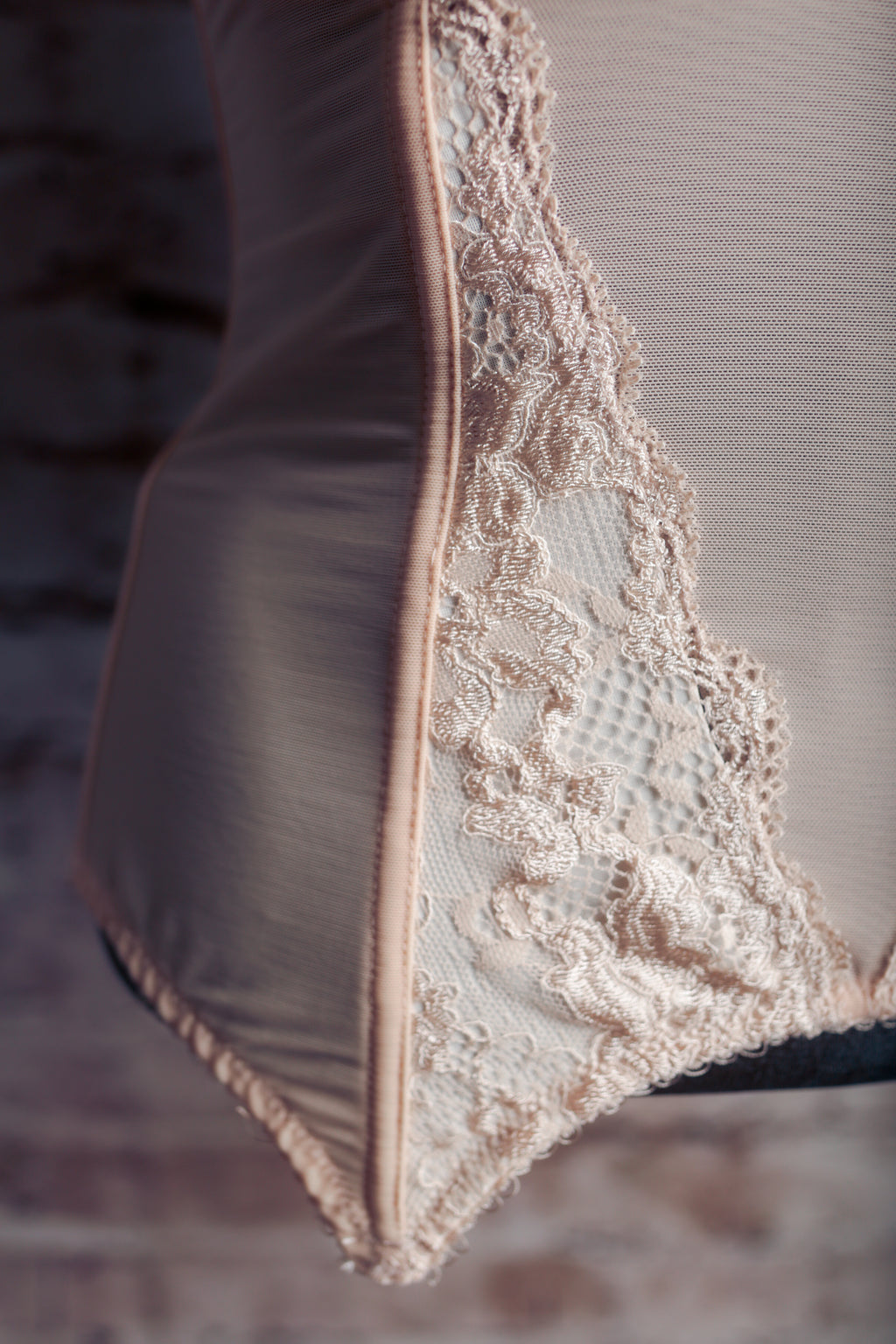 Pour Moi US 32G 32DDDD UK 32F Amour Lace Basque Corset Bustier Bra Ivory