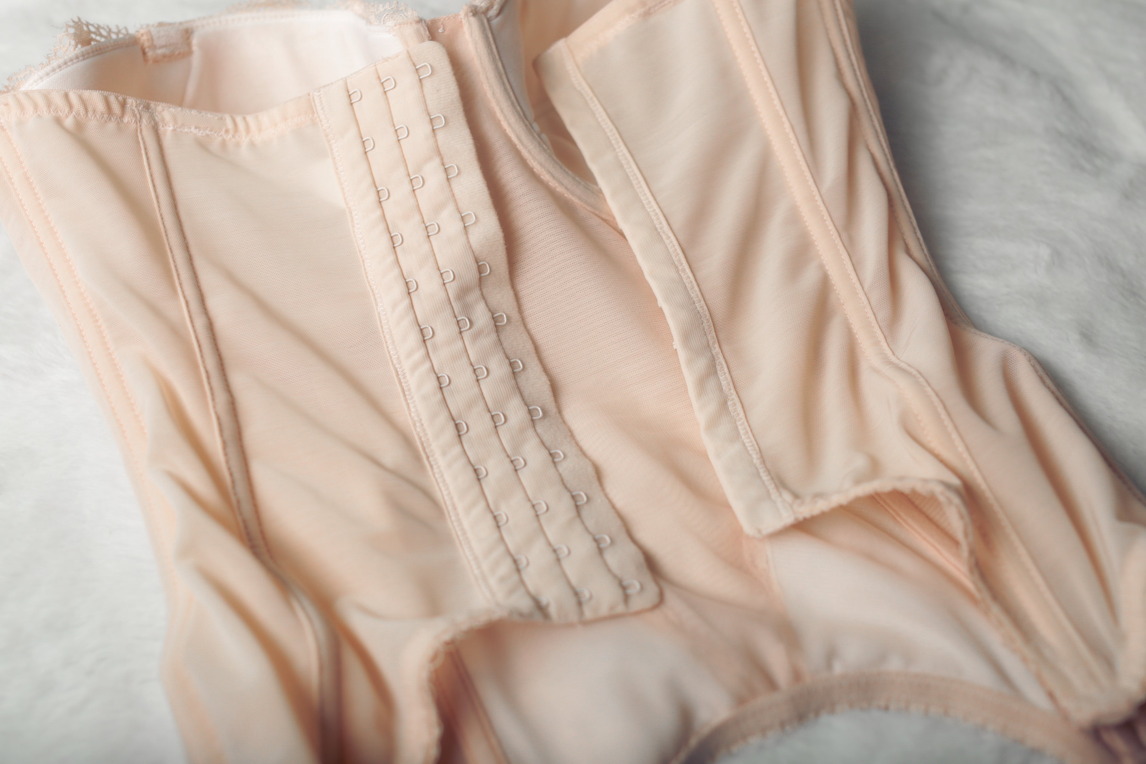 Pour Moi US 32G 32DDDD UK 32F Amour Lace Basque Corset Bustier Bra Ivory