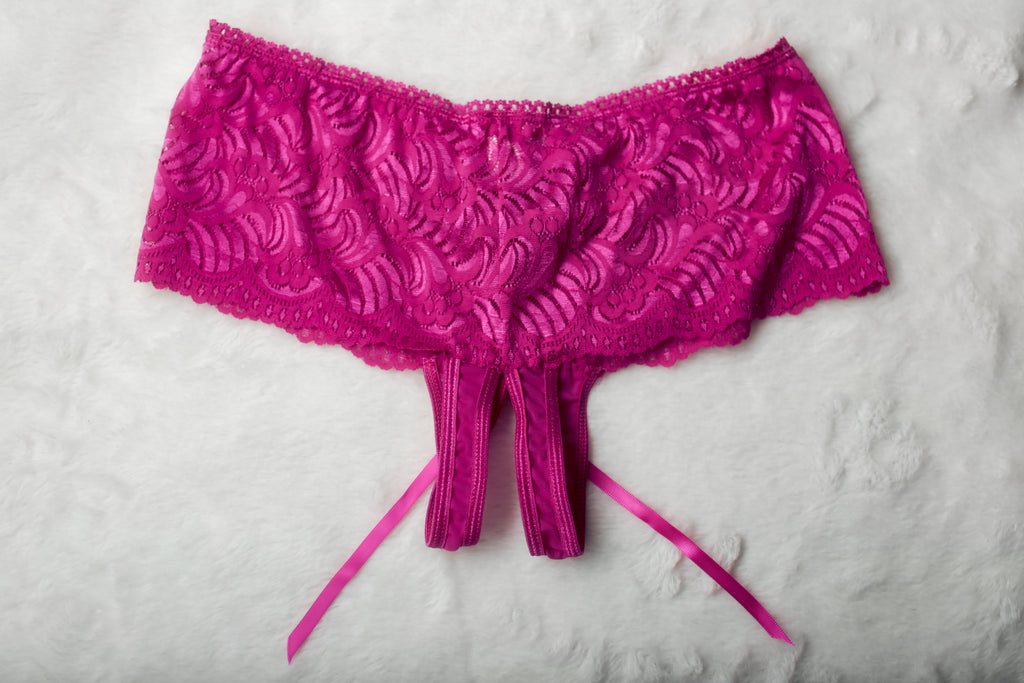 Frederick's of Hollywood Open-crotch Tanga Panties Medium Hot Pink
