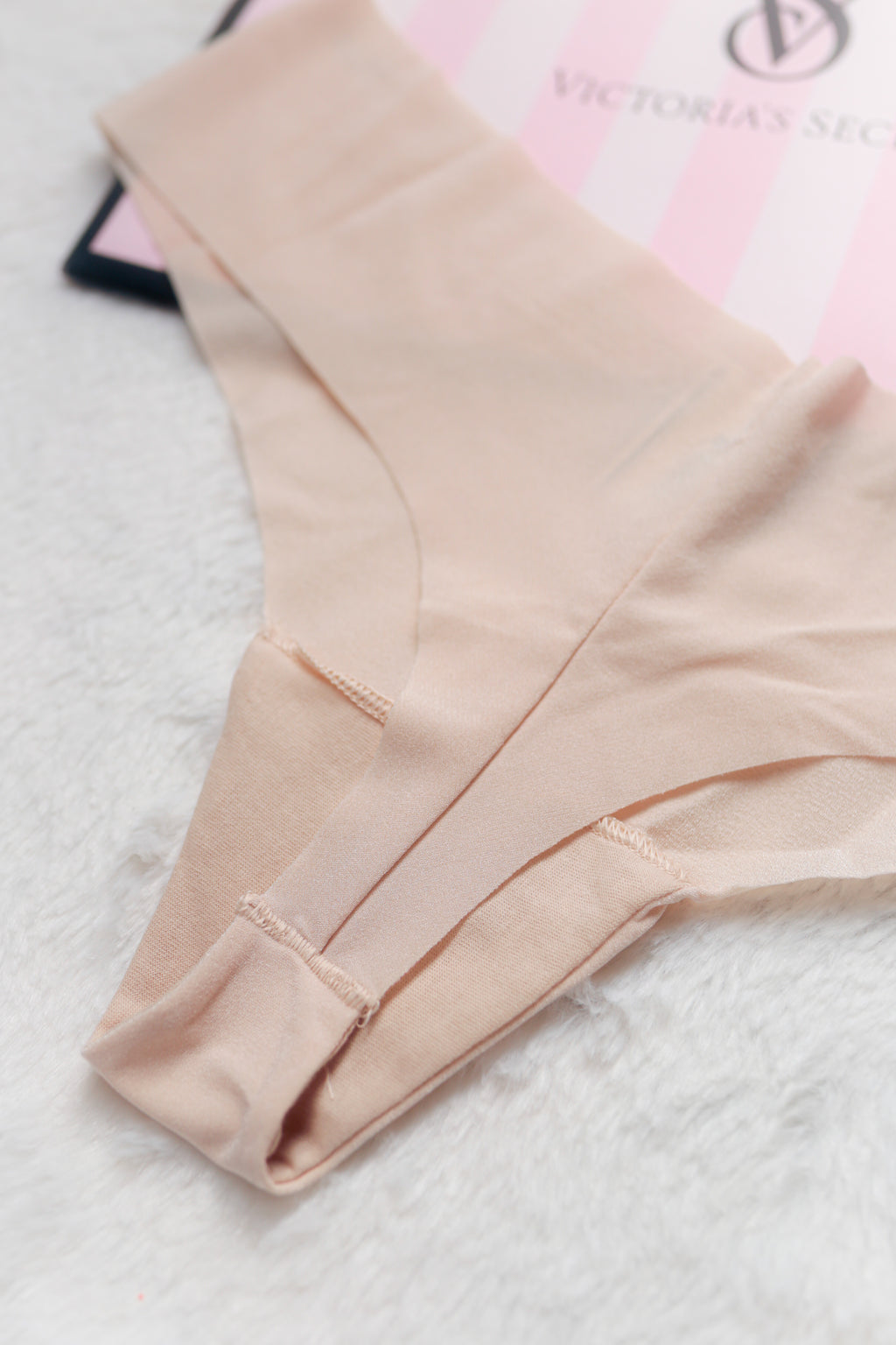 Victoria's Secret No-Show High Leg Thong Panty Medium Beige NEW
