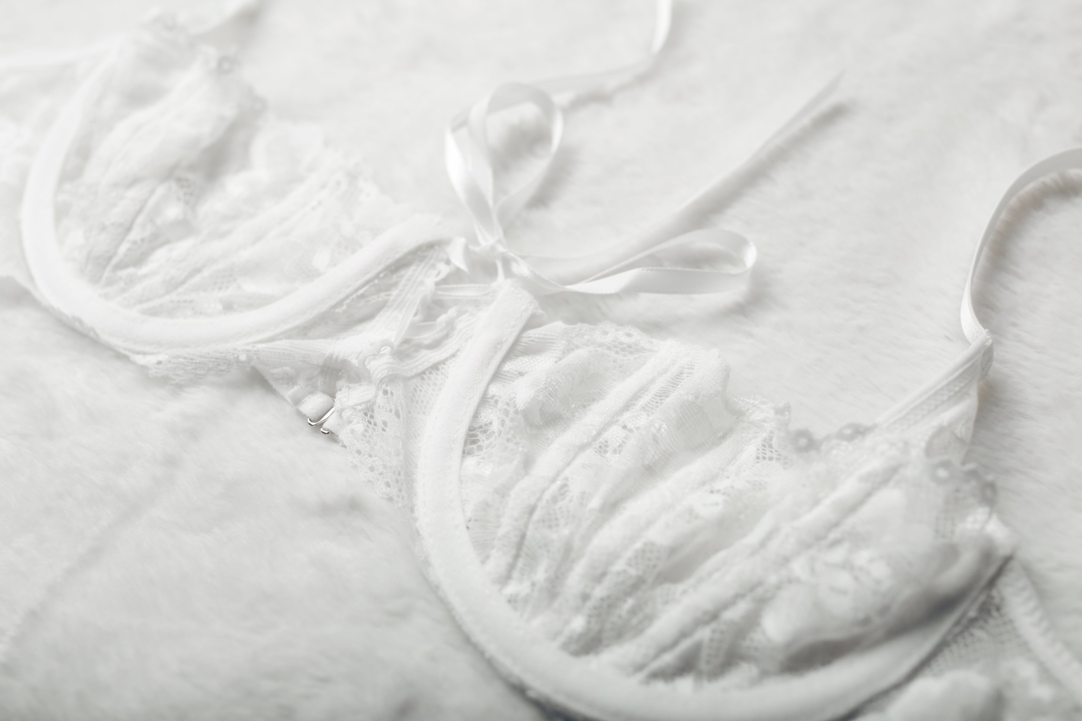 Pretty Little Thing Floral Lace-up Unlined Underwire Bra White NEW