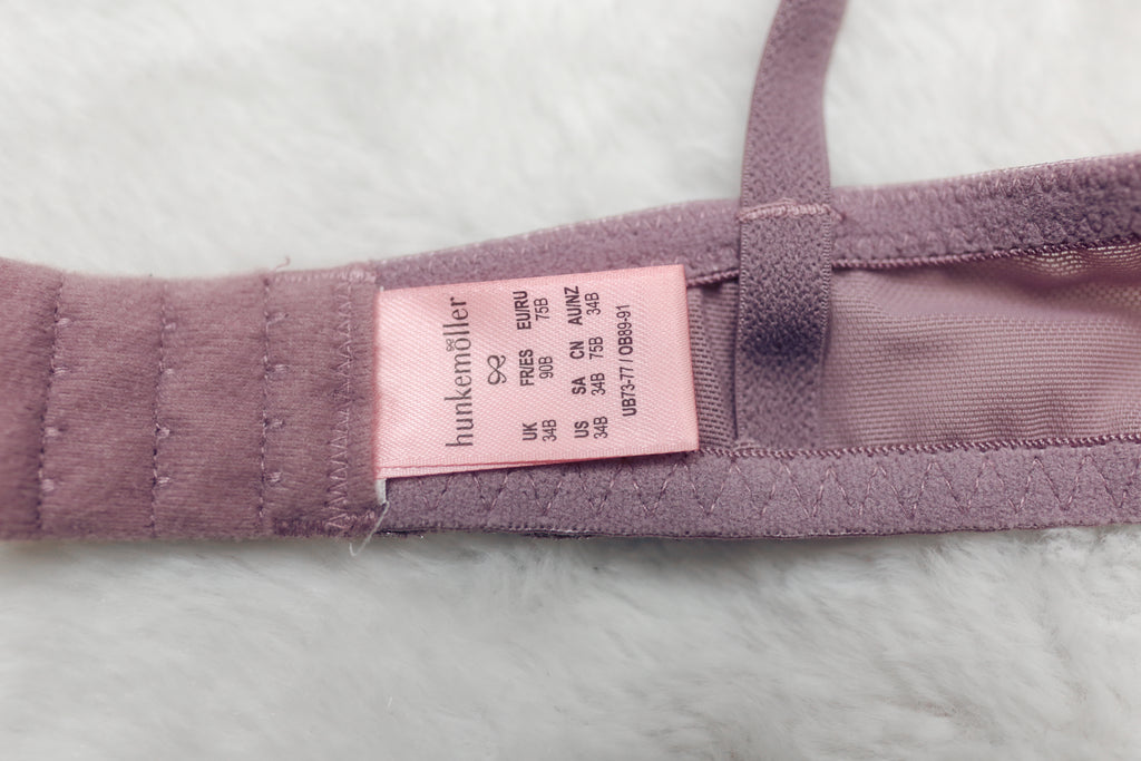 Hunkemoller 34B Wireless Molded Plunge Bra Lavender