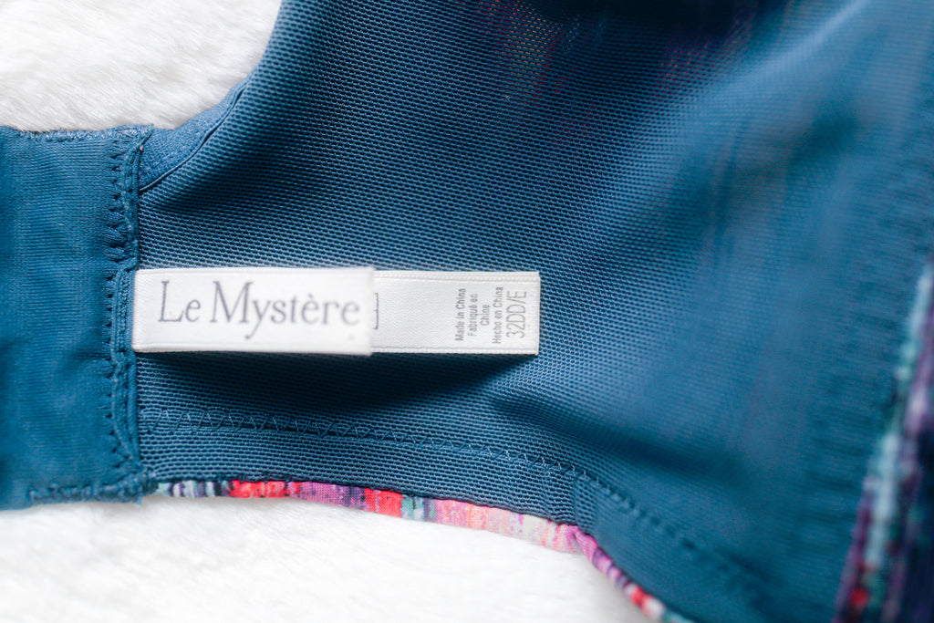 Le Mystere 32DD Underwire Moisture Wicking Encapsulating Sports Bra