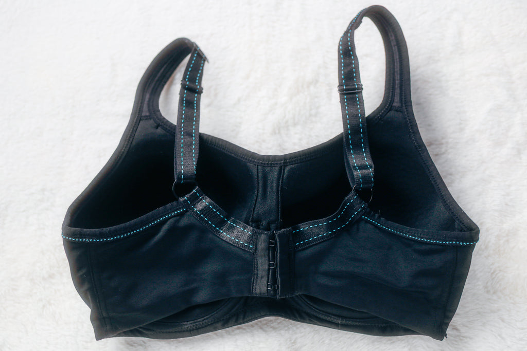 Chantelle US 32DDD UK 32E Underwire Moisture Wicking Encapsulating Sports Bra Black