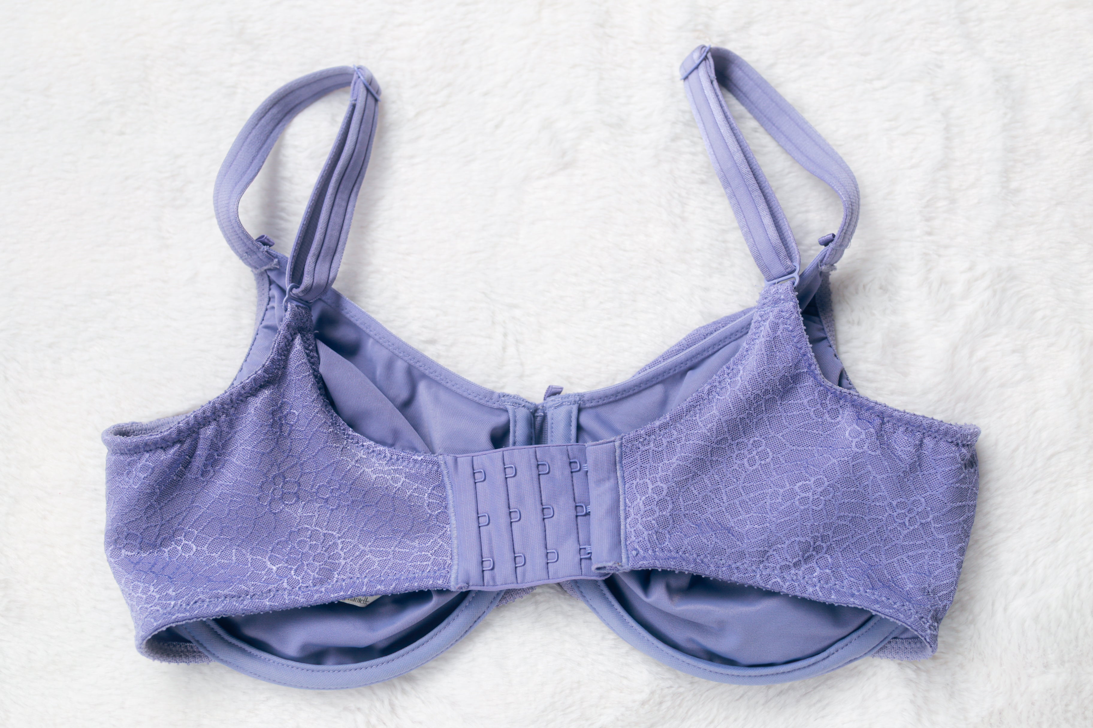 Chantelle US 32DDD UK 32E C Magnifique Minimizer Seamless Lightly Lined Underwire Bra Purple