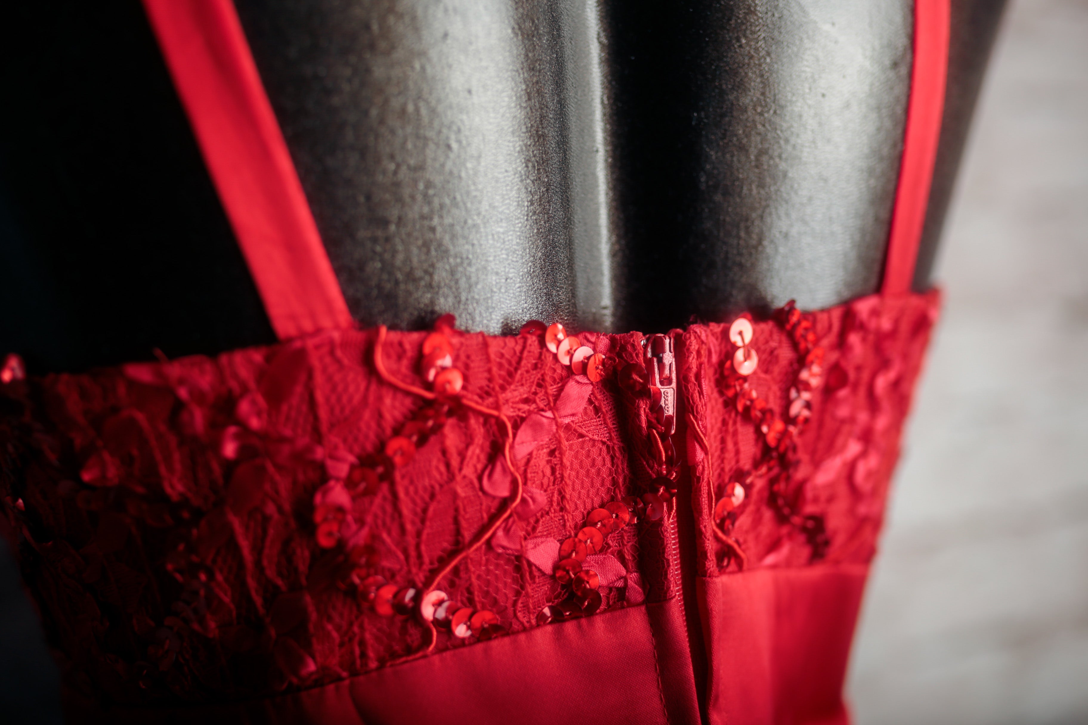 Frederick's of Hollywood Vintage Y2K Formal Hoco Sequin Mini Dress 7/8 Small Red Crepe