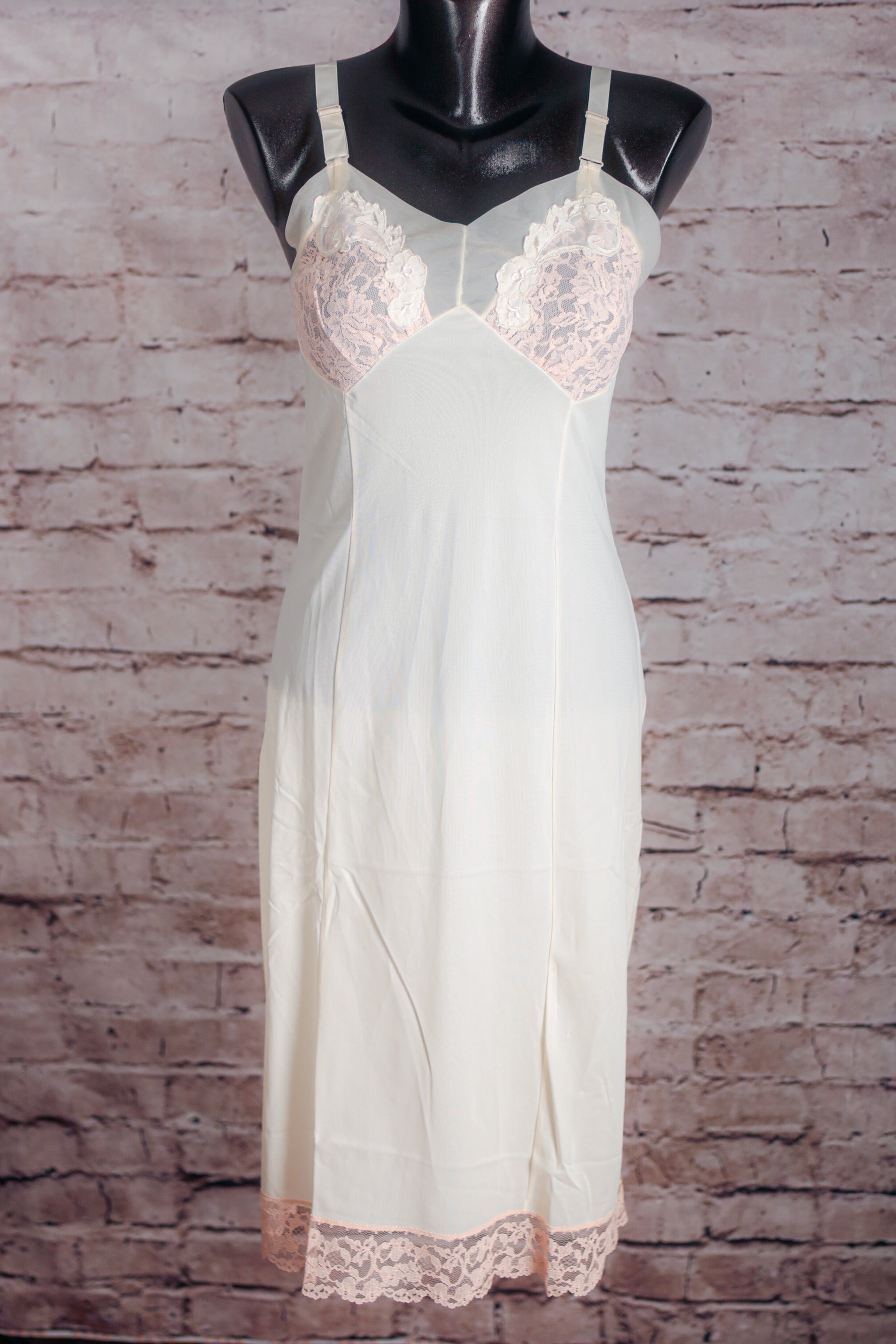 Aristocraft Vintage Full Slip Nightgown Satin and Lace Ivory 34 Small