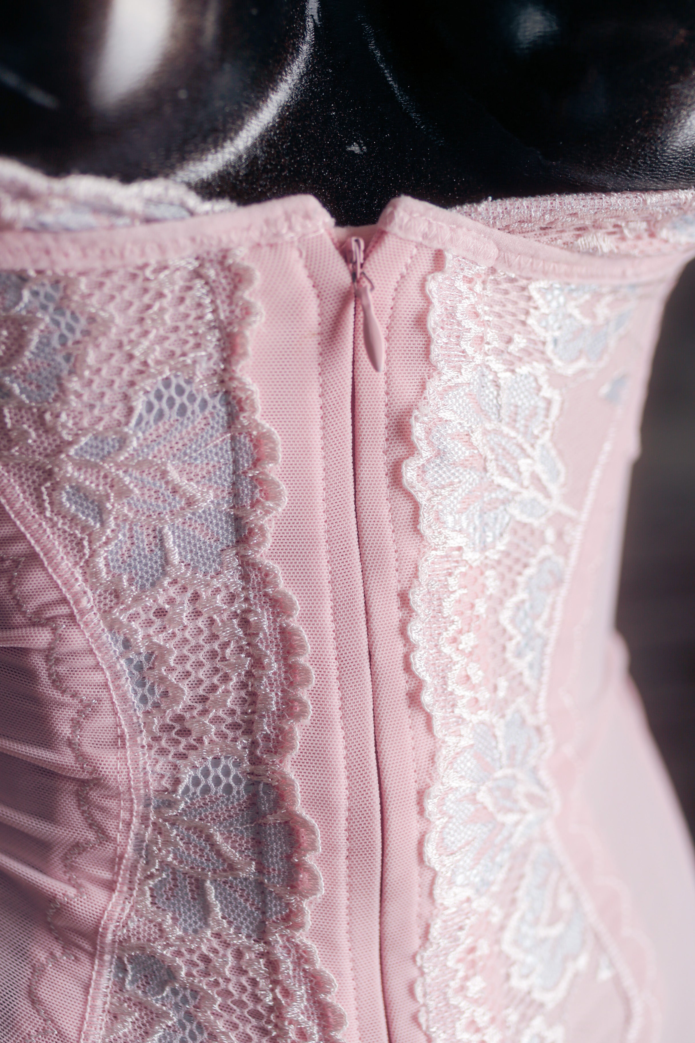 Retro Coquette Open Bottom Underbust Shelf Quarter Cup Shaping Girdle Bodysuit Small Medium Pink