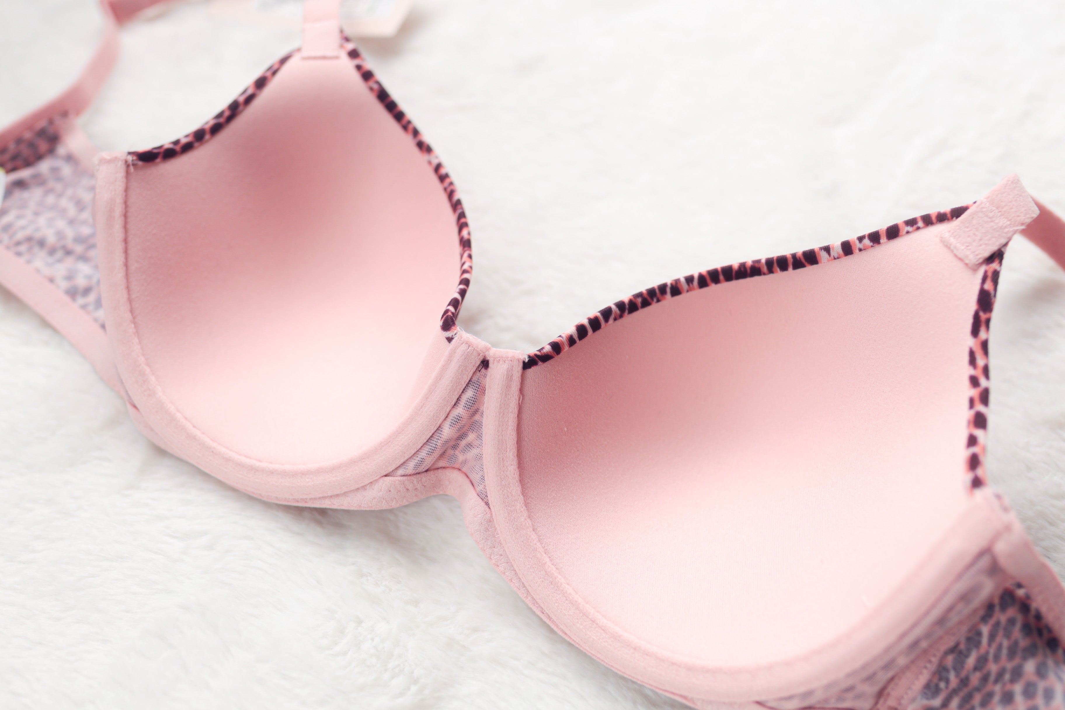 Marks and Spencer M&S 32C Lightly Lined Demi \ T-shirt Bra Purple Cheetah NEW