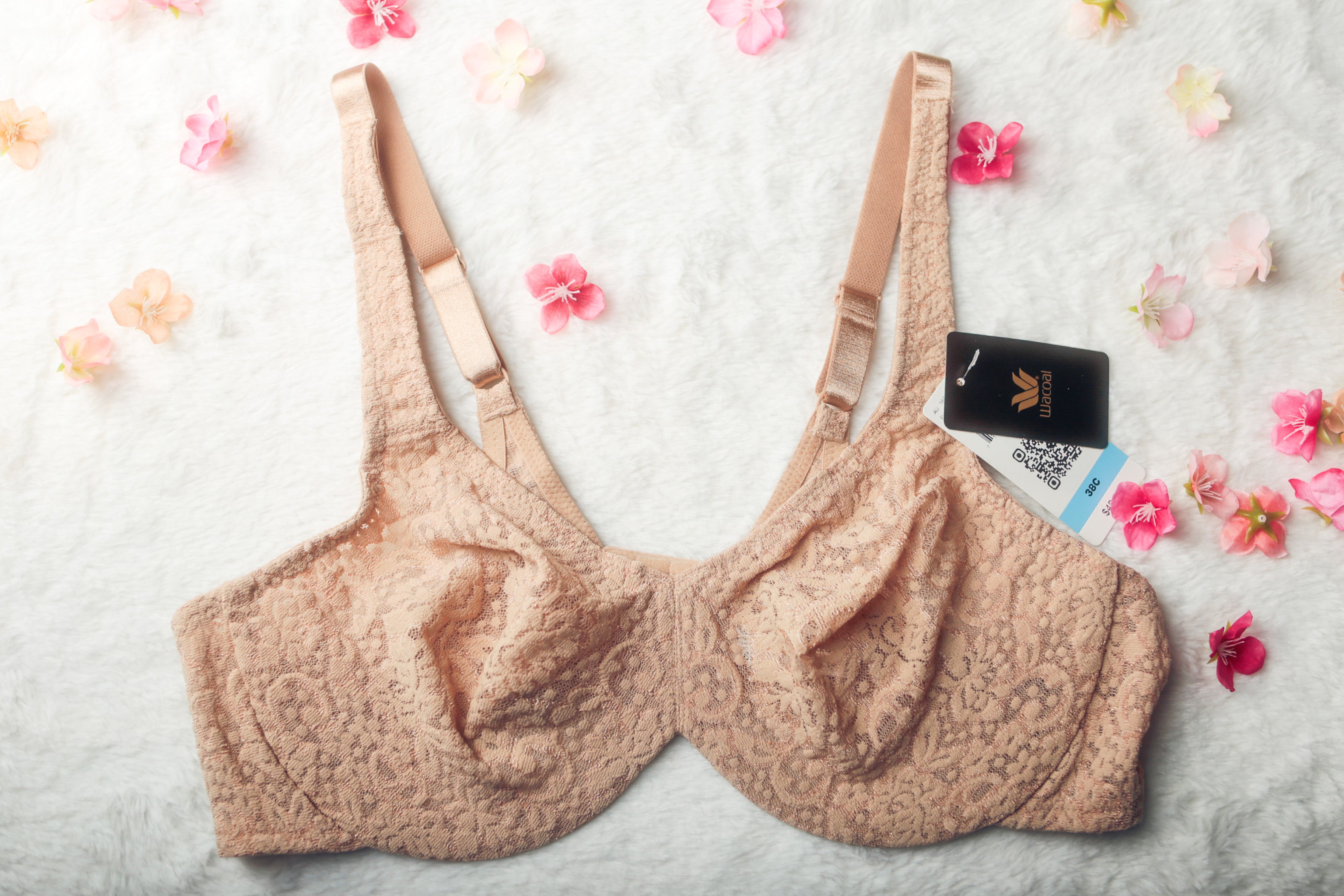 Wacoal 38C Halo Lace 65547 Full Coverage Underwire Bra Beige NEW