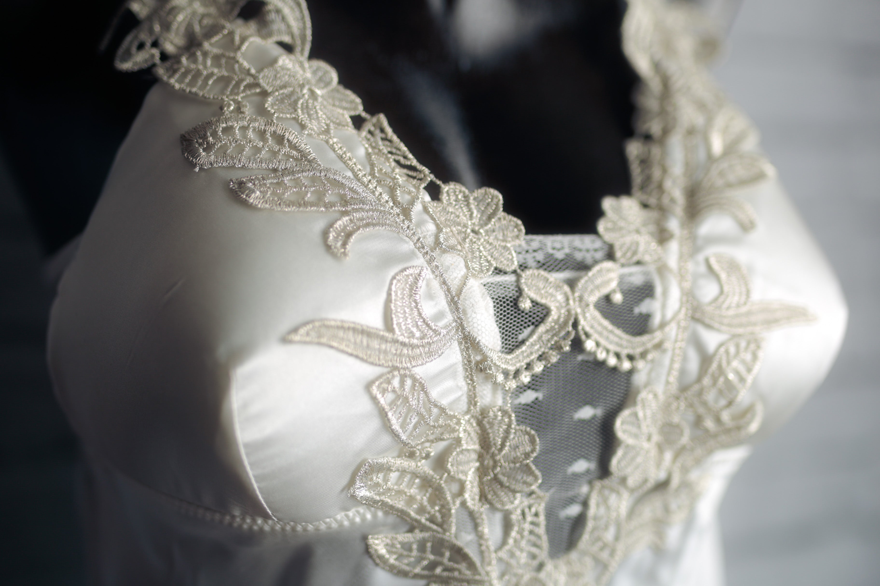 Flora Nikrooz Stella Charmeuse Long Nightgown Small NEW