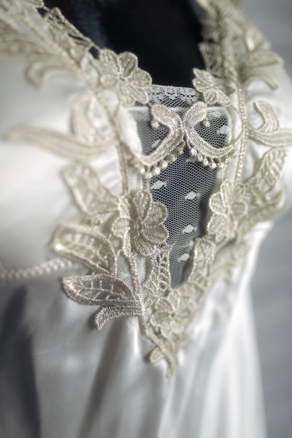 Flora Nikrooz Stella Charmeuse Long Nightgown Small NEW