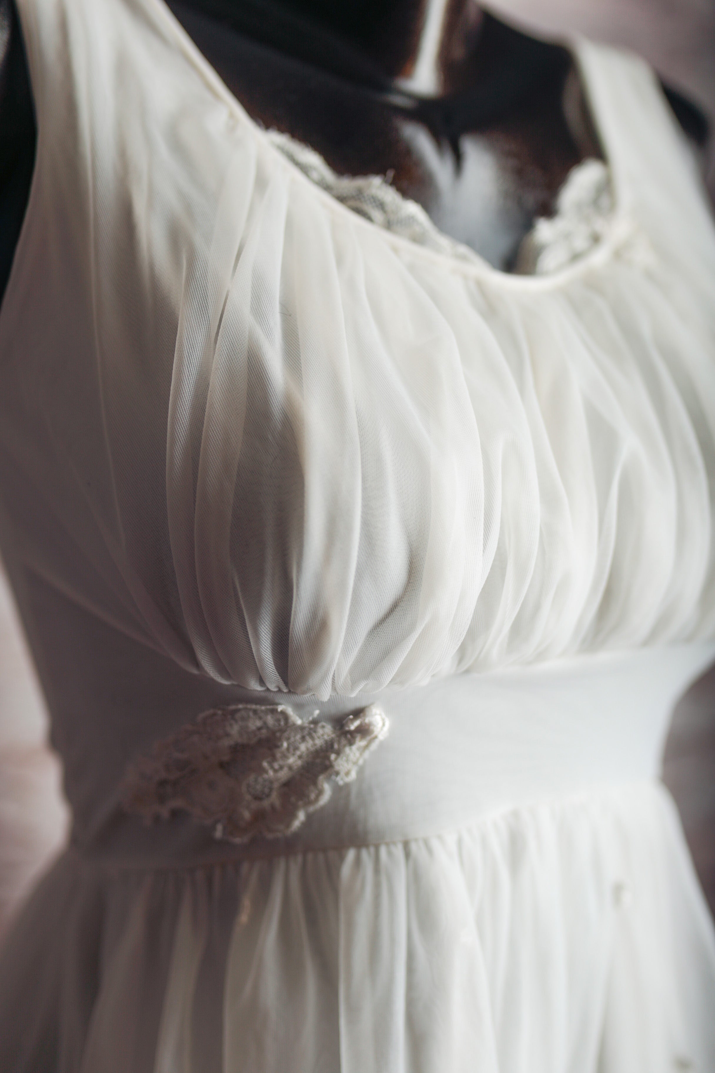 Shadowline Vintage Cottage Coquette Bridal Gown 32