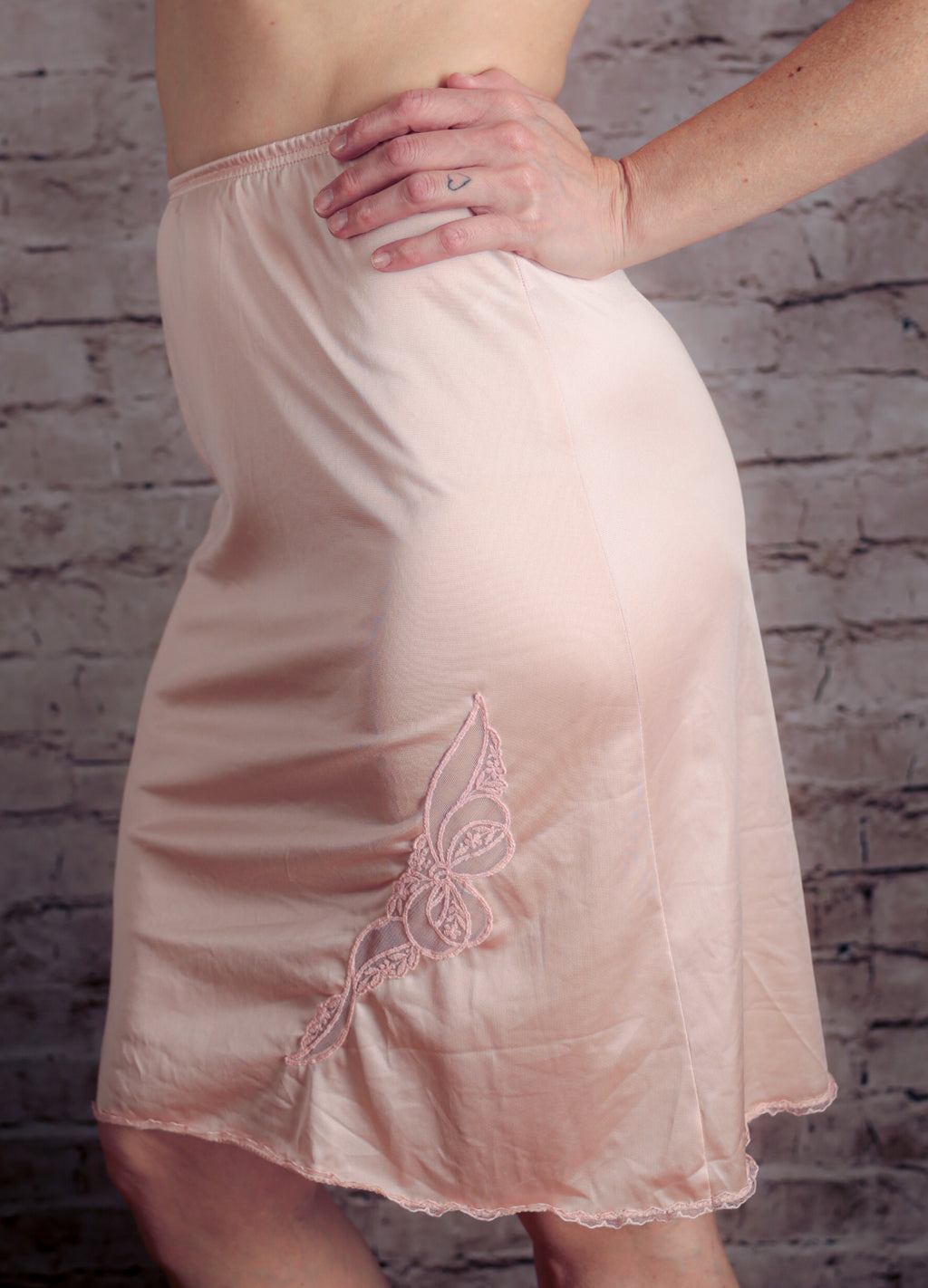 Vanity Fair Vintage Satin Lace Half Slip Skirt Petite Pink Large USA-made