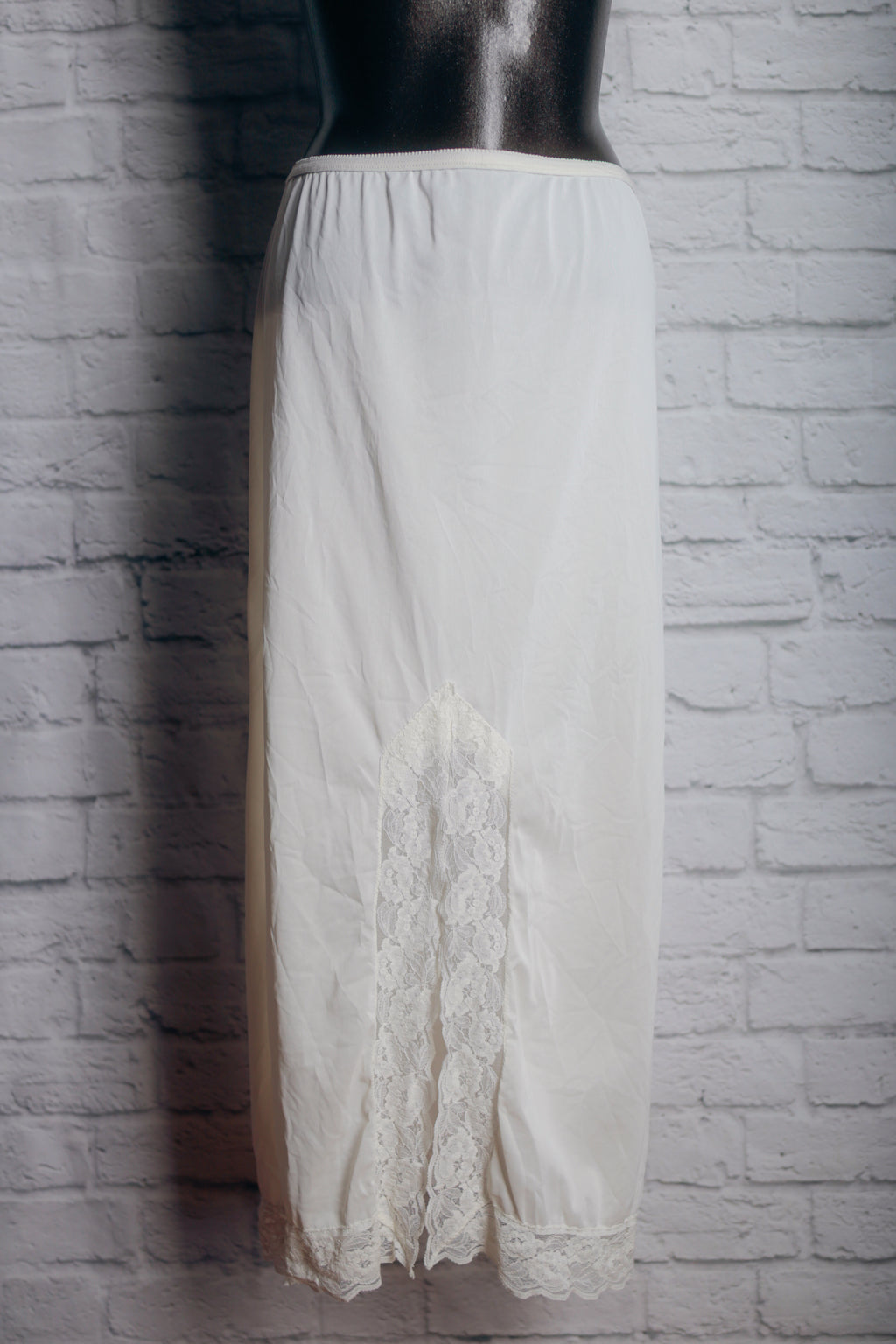 Opalaire Vintage White Midi Half Slip Lace Hem USA-made Medium