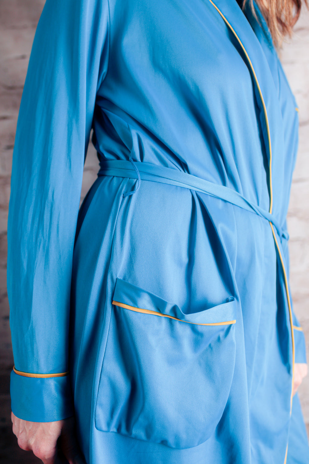 Vanderbilt Vintage 70s Blue Satin Belted Robe 8 Medium