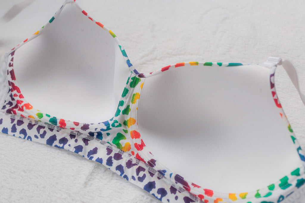 Torrid Curve 40C 360 Back Smoothing Wire-free Lightly Lined Everyday Wireless Bra Rainbow Cheetah
