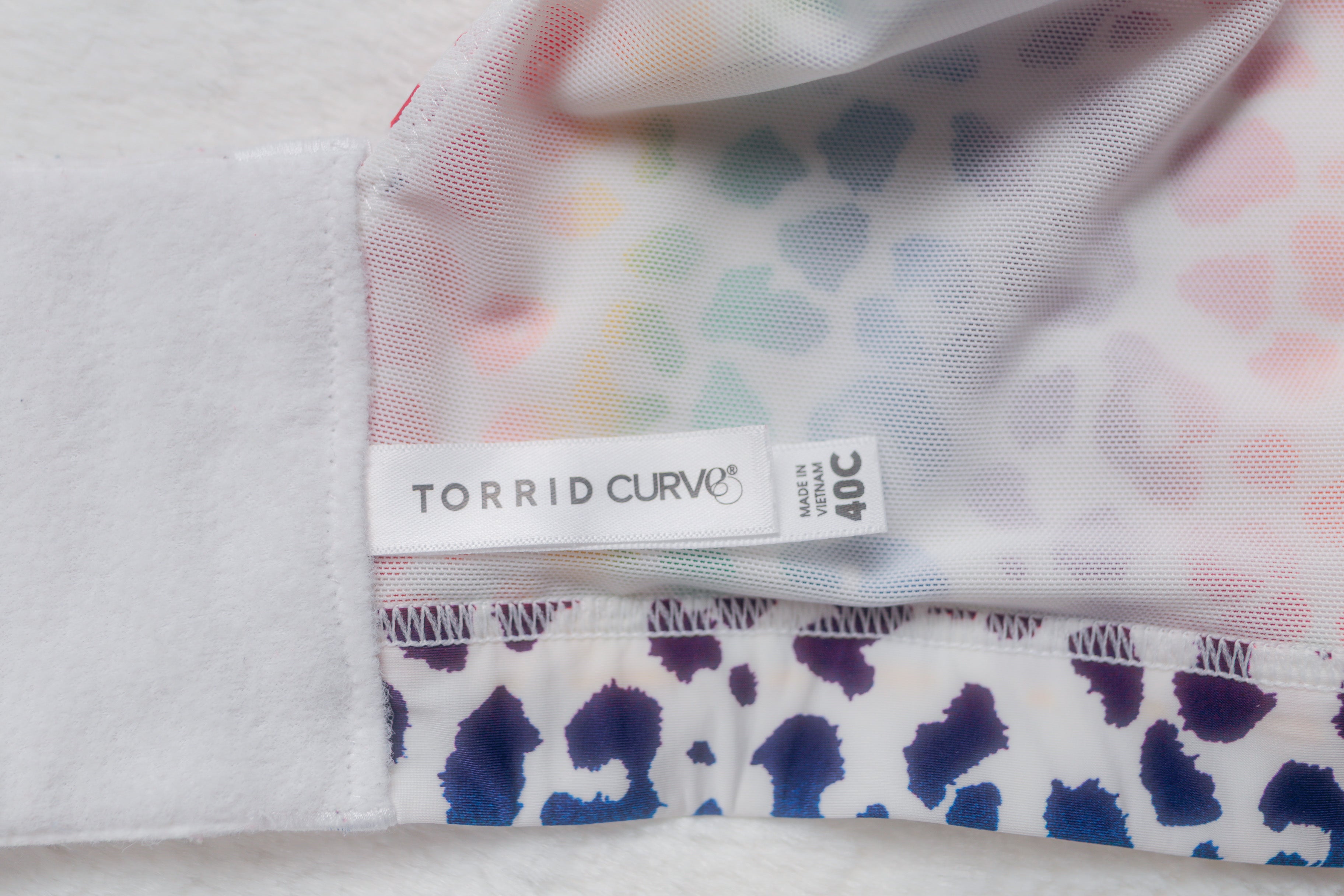 Torrid Curve 40C 360 Back Smoothing Wire-free Lightly Lined Everyday Wireless Bra Rainbow Cheetah