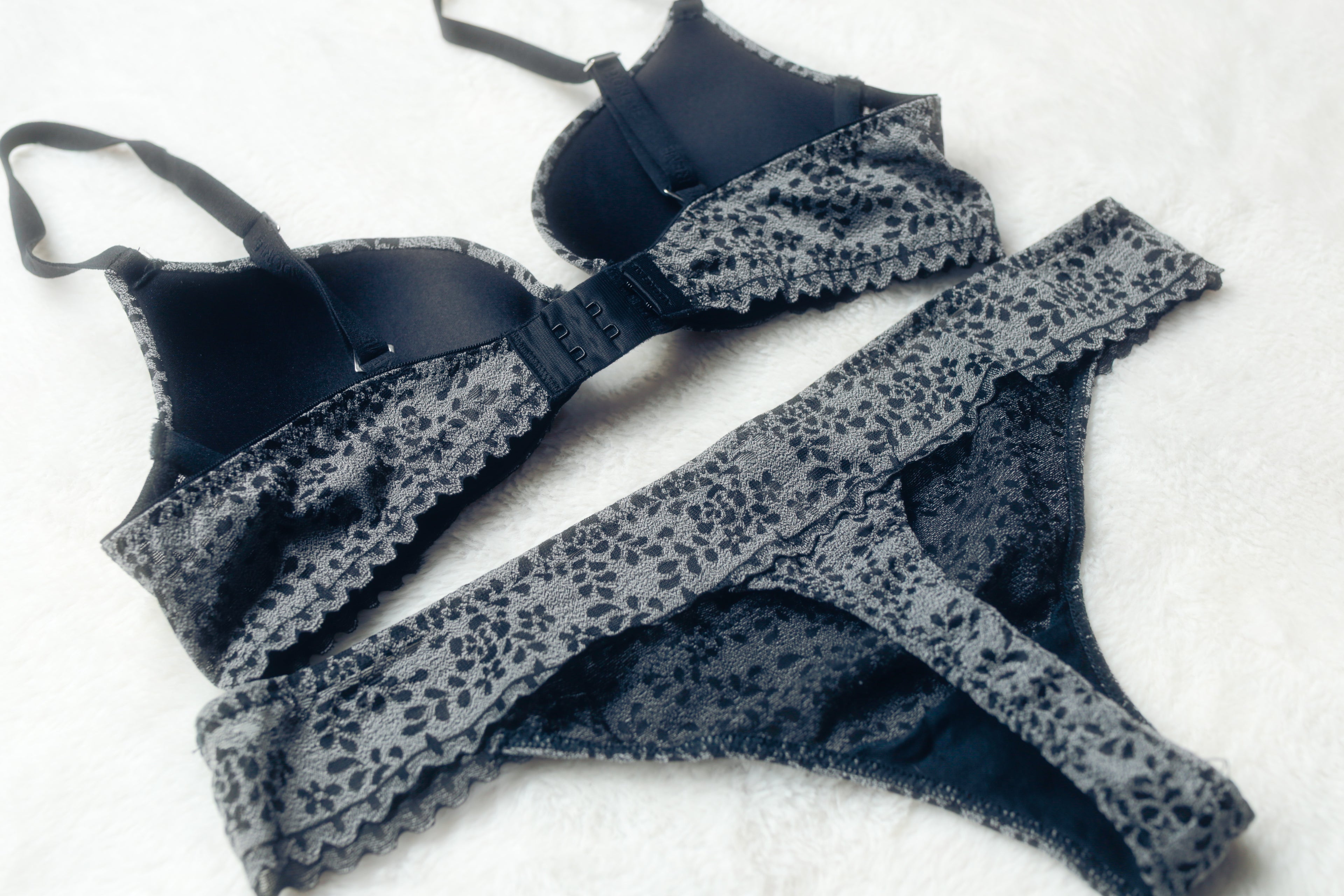 Adore Me 34A Padded Push-up Underwire T-shirt Bra and Panty Set Gray