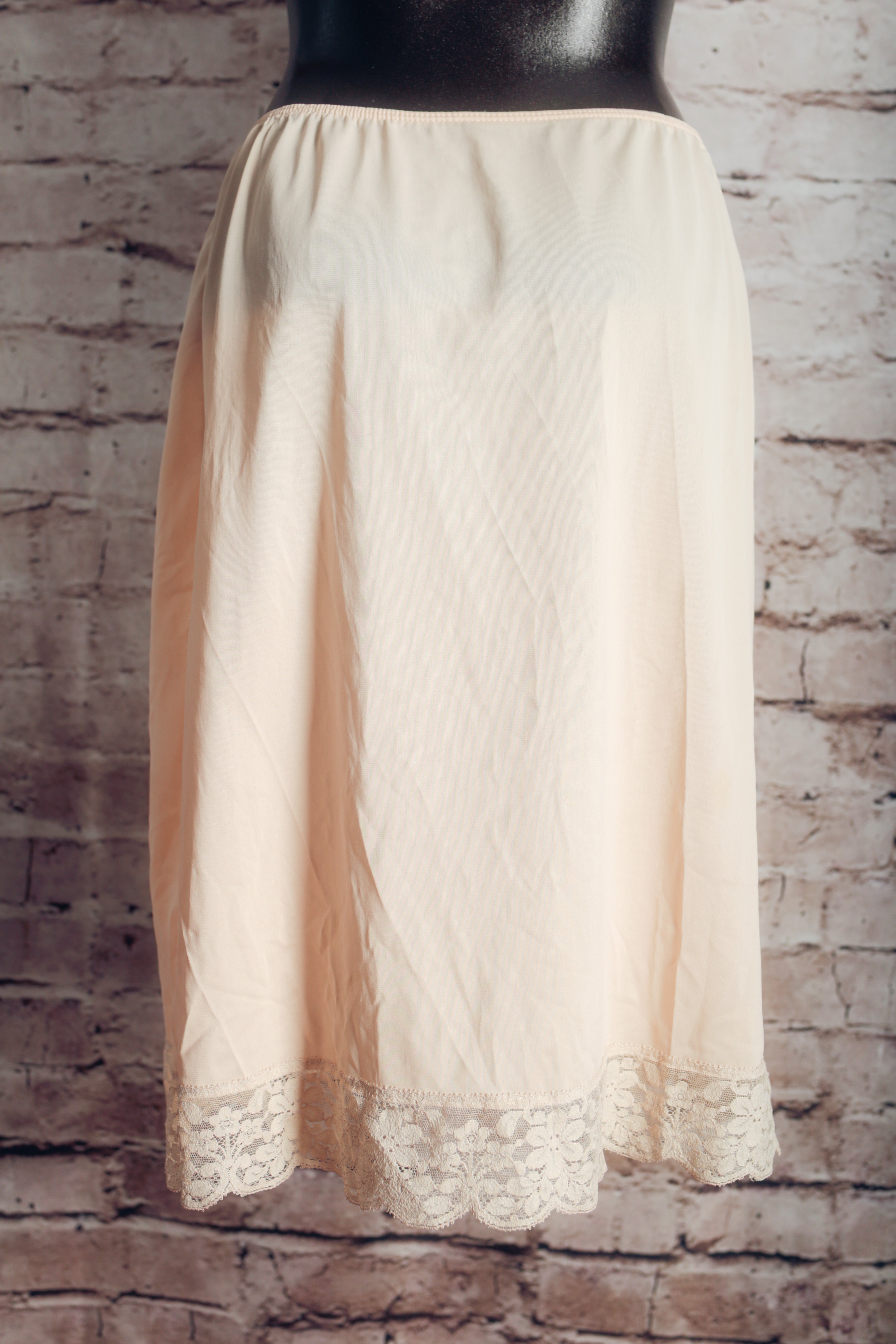 Sears Vintage Satin Lace Short Half Slip USA-made Large Tall