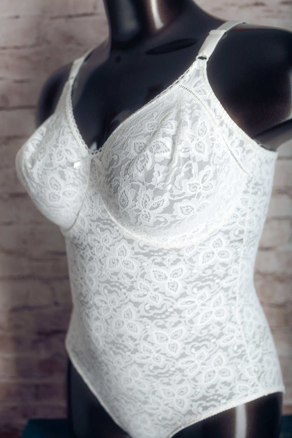 Bali Vintage Unlined Lace Underwire Slimmer Teddy Lingerie White 40DD