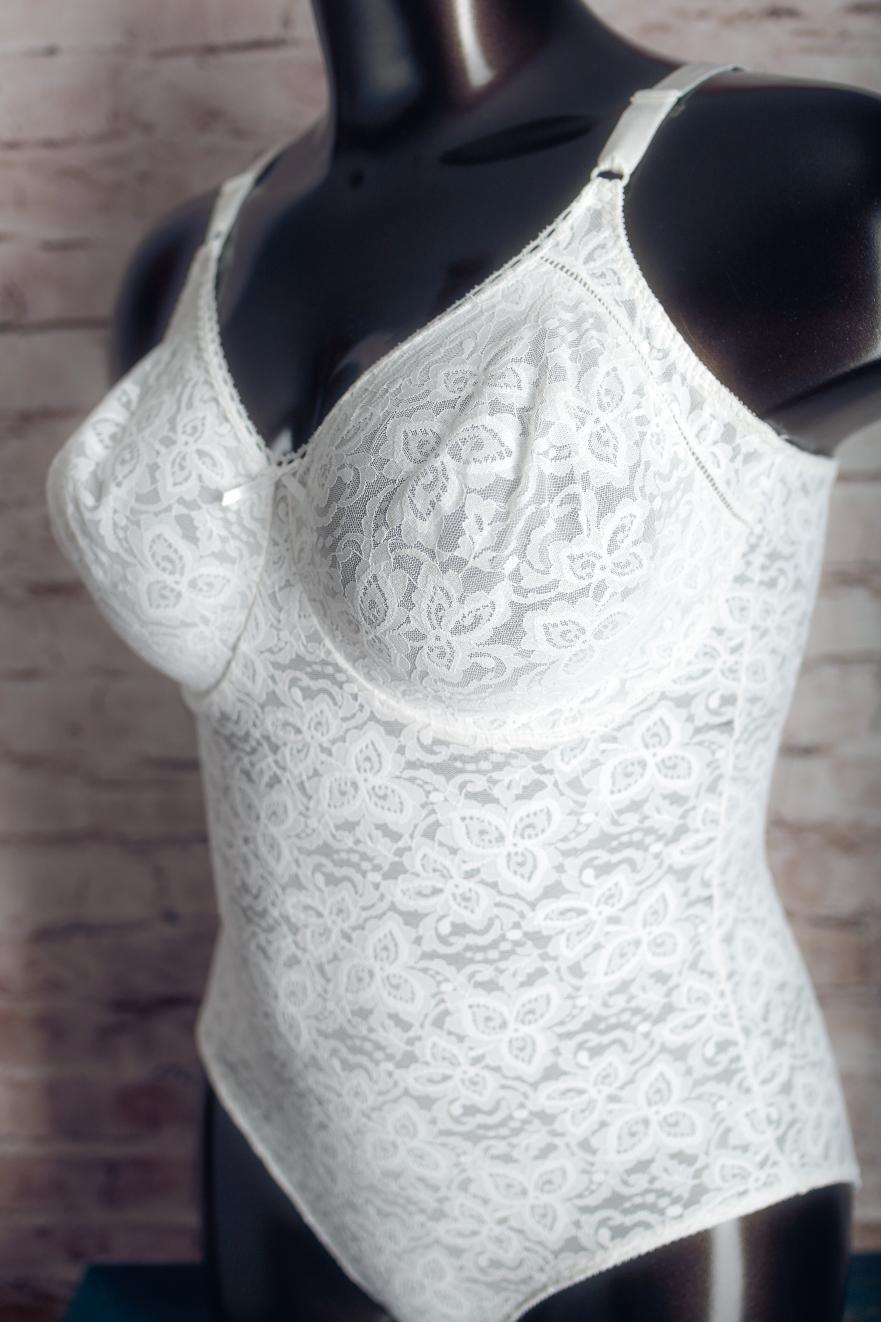 Bali Vintage Unlined Lace Underwire Slimmer Teddy Lingerie White 40DD