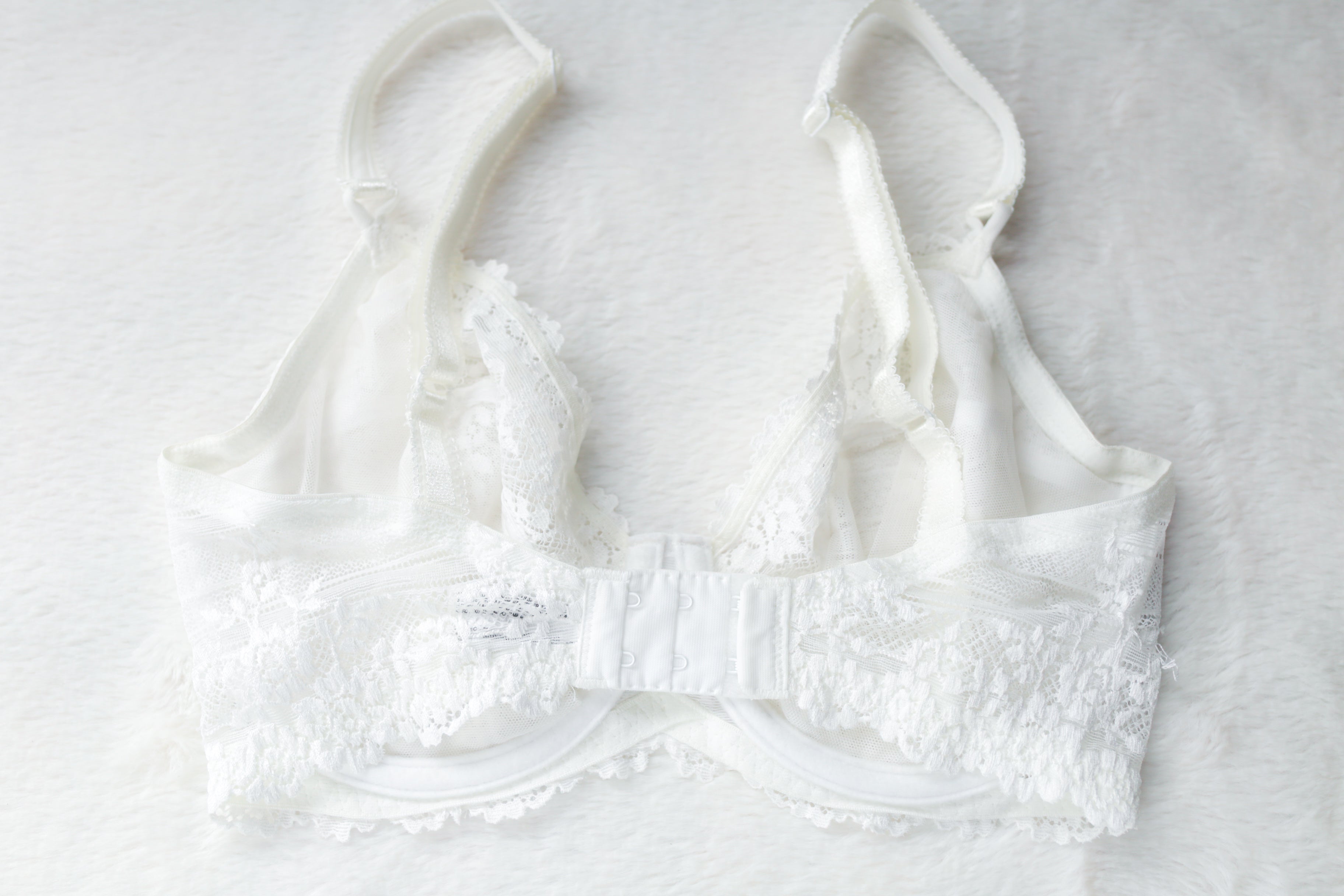 Wacoal 32DD Embrace Lace 65191 Unlined Sheer Embroidered Underwire Bra White Boho