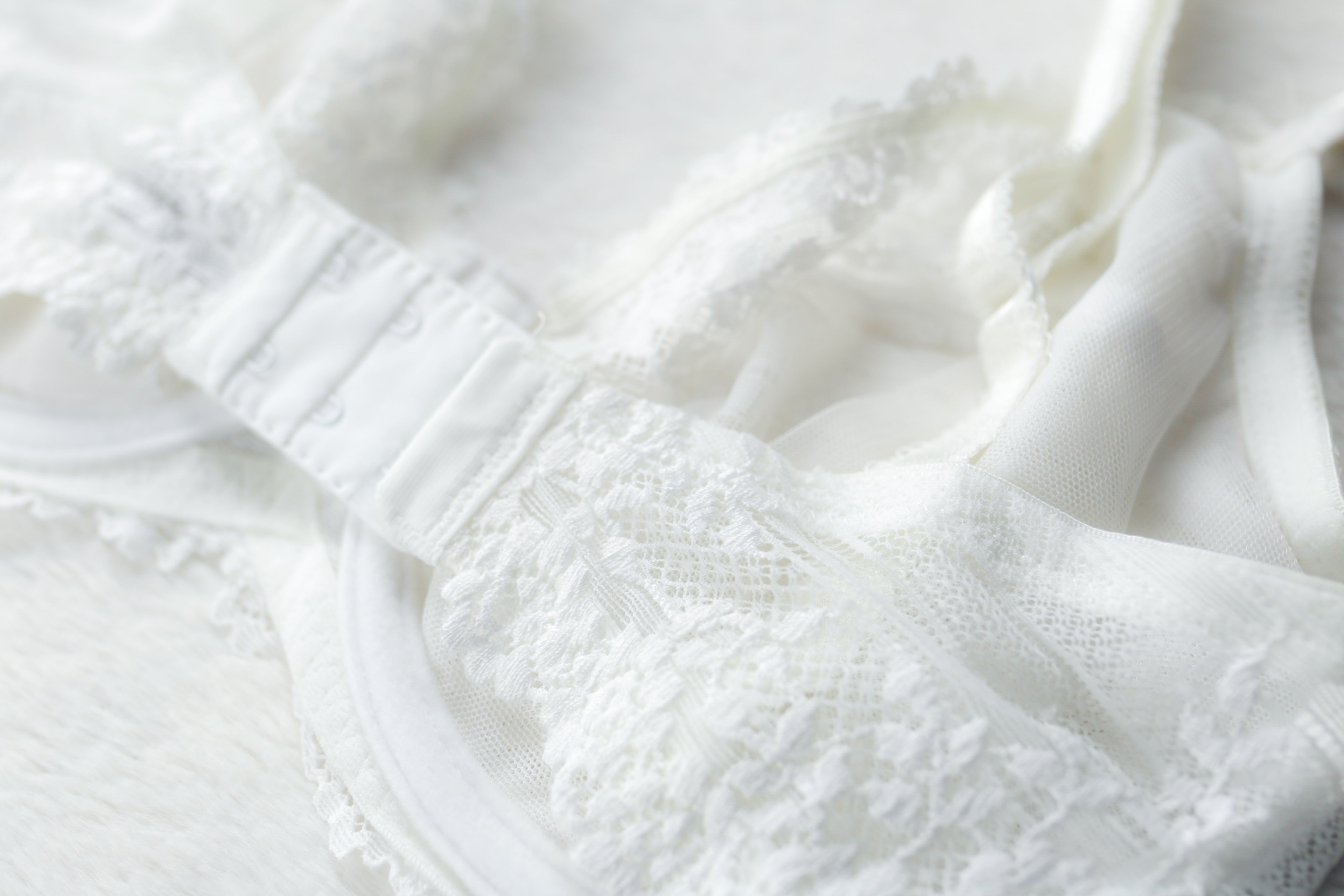 Wacoal 32DD Embrace Lace 65191 Unlined Sheer Embroidered Underwire Bra White Boho