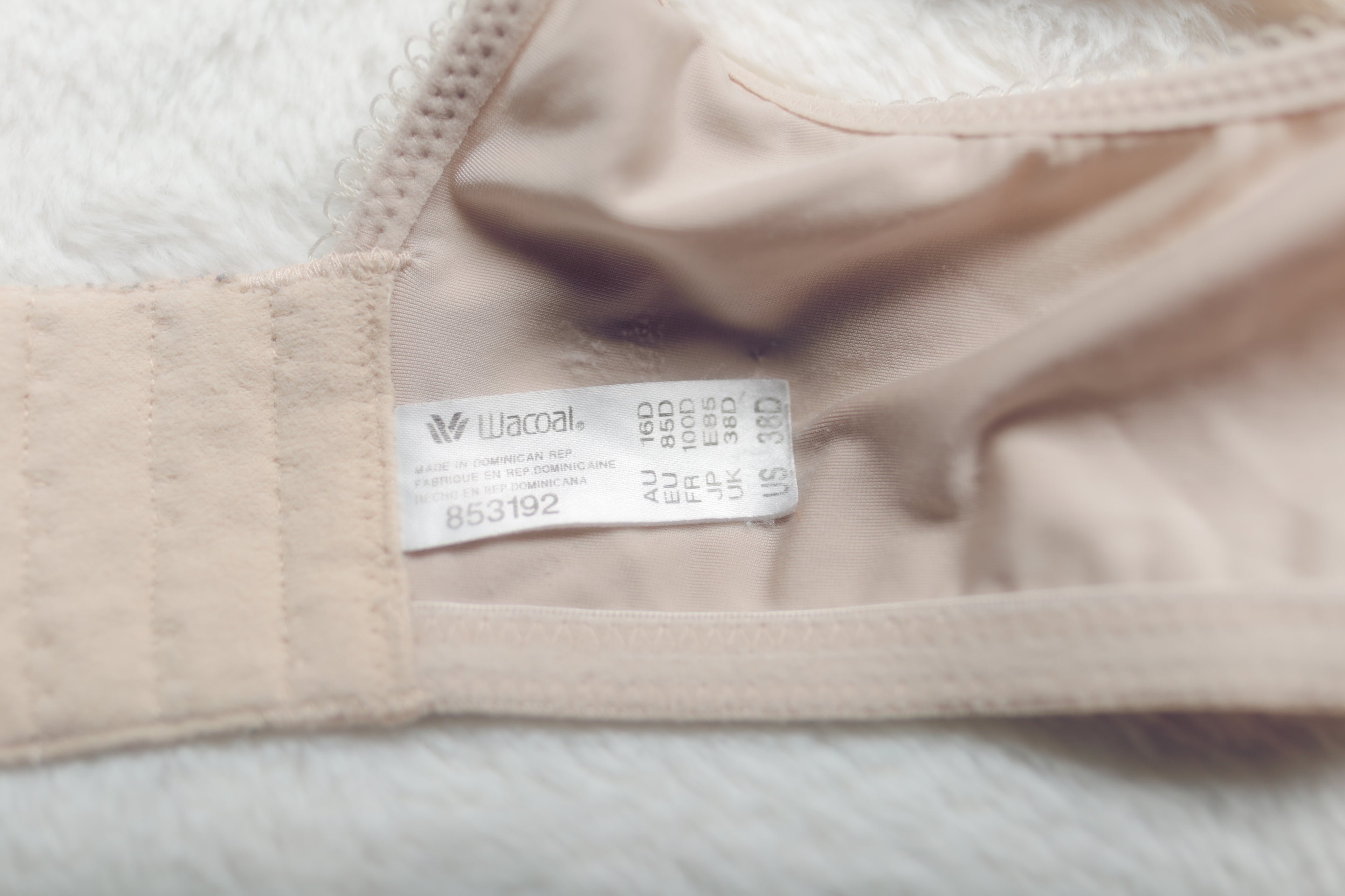 Wacoal 38D Basic Beauty Spacer 853192 Full Coverage Underwire Bra Beige