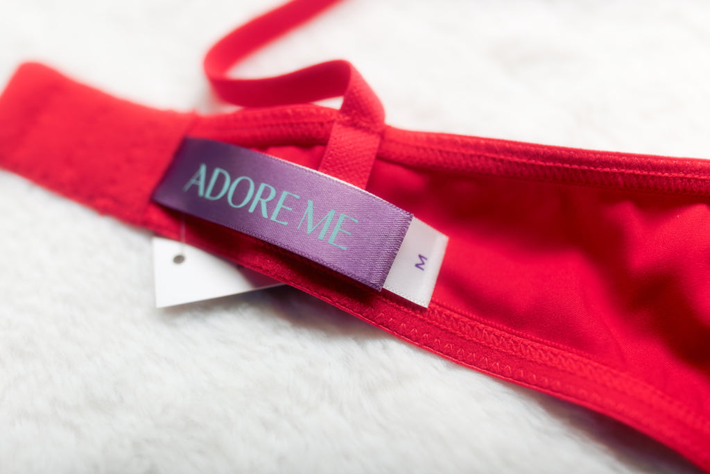 Adore Me Gynger Satin Peek-a-book Open Cup Bra Red Medium NEW
