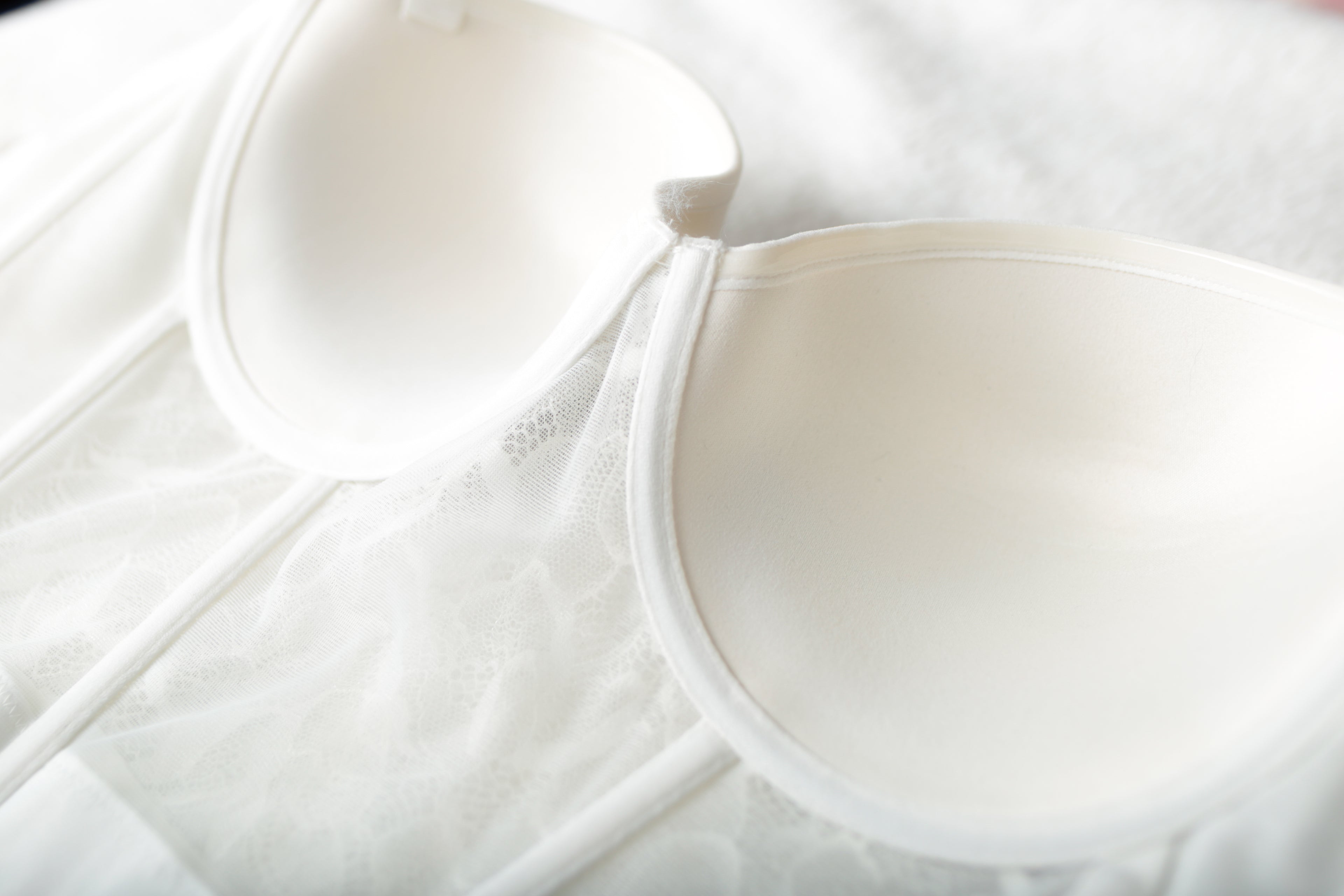 Le Mystere 34DD 34E Satin Lace Bridal Basque Corset Bustier Bra White