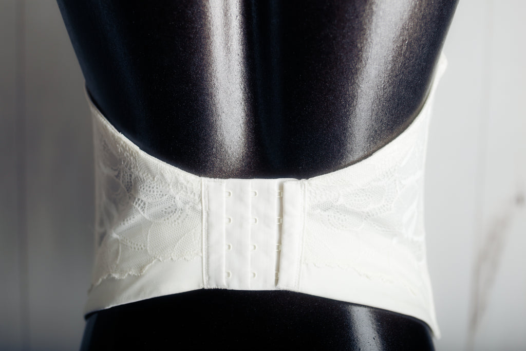 Le Mystere 34DD 34E Satin Lace Bridal Basque Corset Bustier Bra White