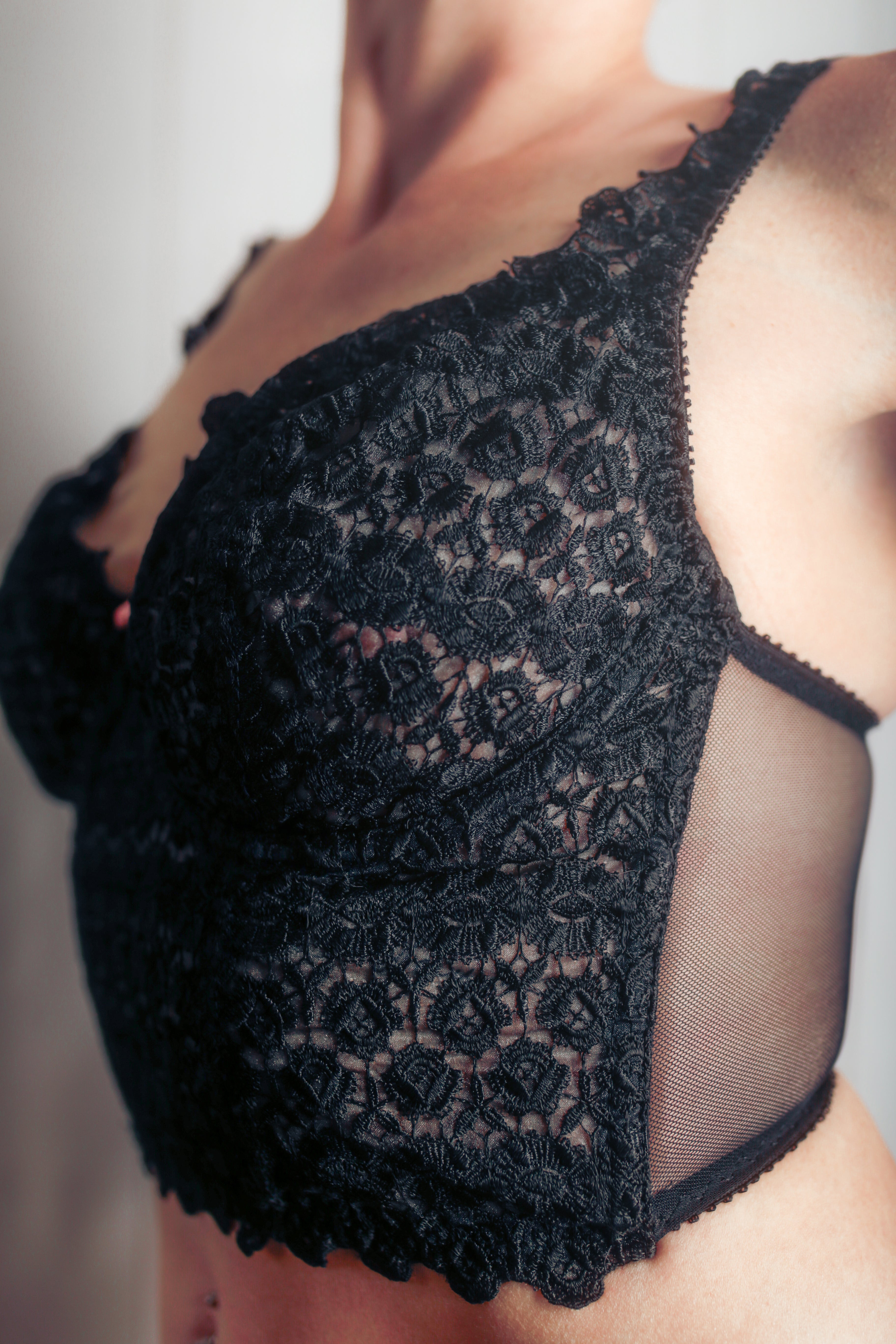 Victoria's Secret Vintage 90s 34DD Sheer Lace Bustier Corset Boned Bra and Thong Panty Set Black