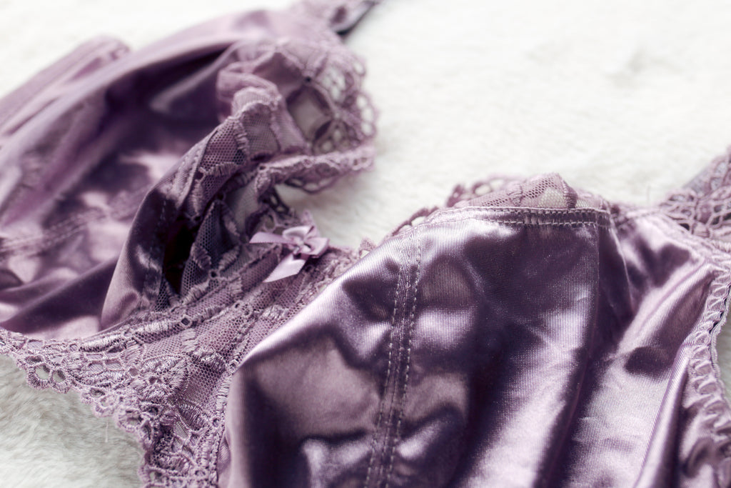 Fantasie Vintage Clover Balcony Plunge Unlined Satin Underwire Balconette Bra Purple 7010 US 34H UK 34FF