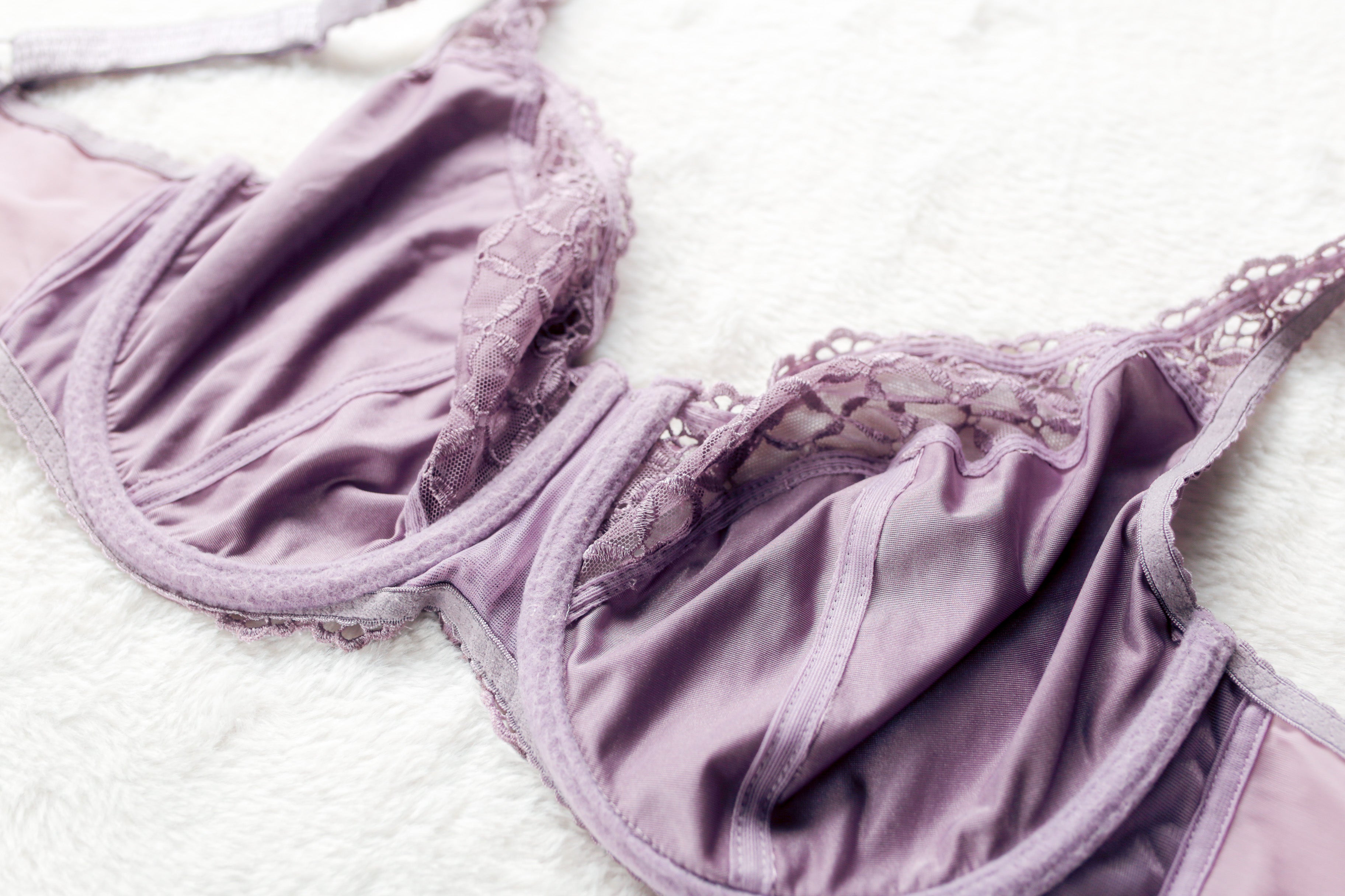 Fantasie Vintage Clover Balcony Plunge Unlined Satin Underwire Balconette Bra Purple 7010 US 34H UK 34FF