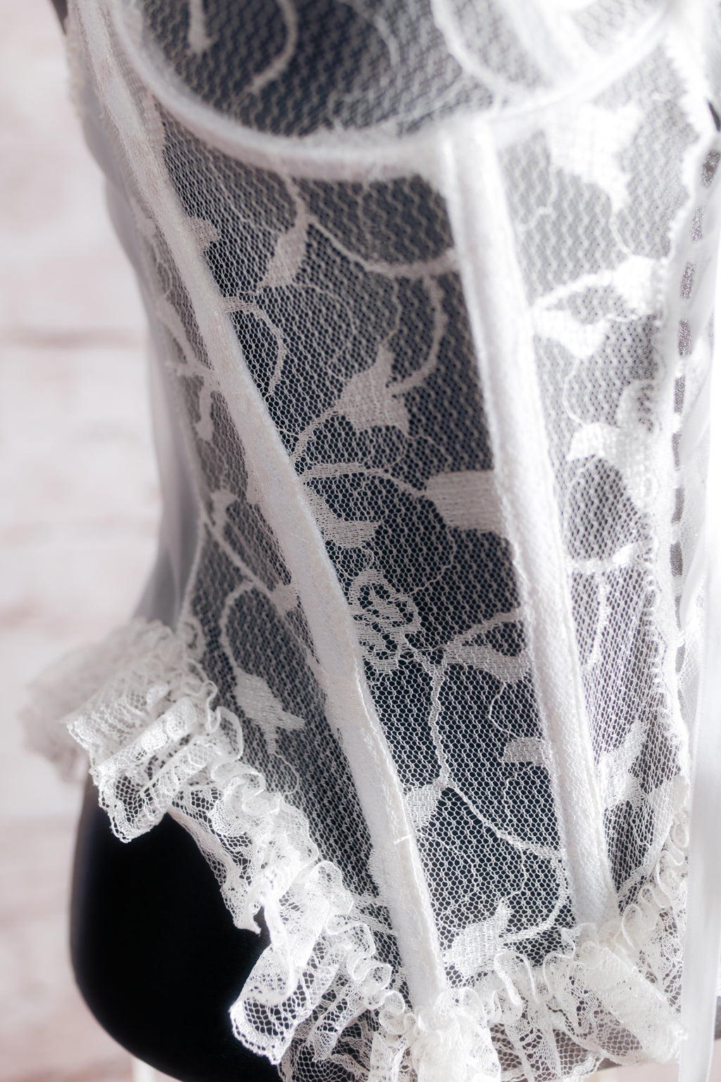 Secret Treasures Vintage Boned Bustier Chemise Lingerie White Lace Large