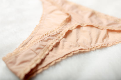Soma Enticing Thong Panty Size XL Beige NEW